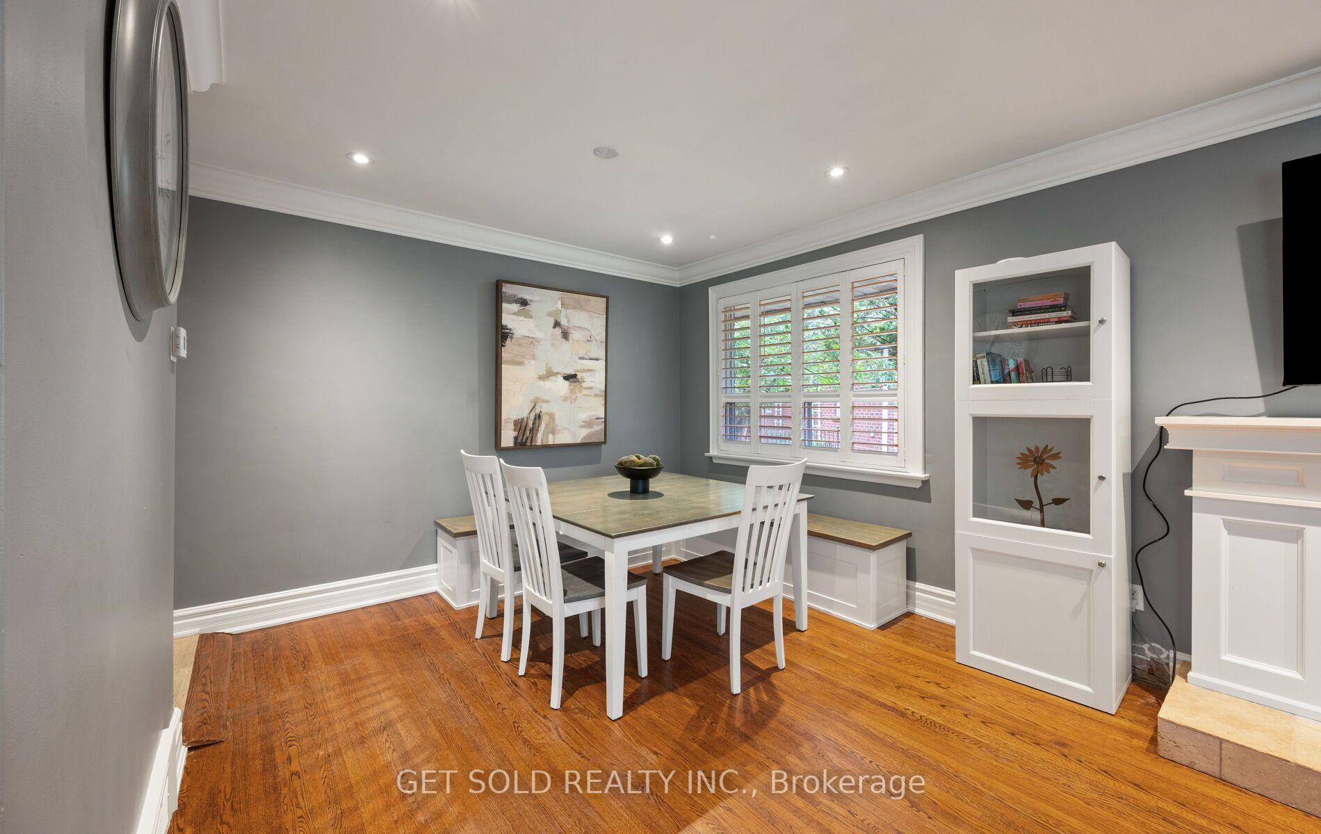 Photo 6 of 136 Prince George Drive, Etobicoke, Princess-Rosethorn — HOMEH
