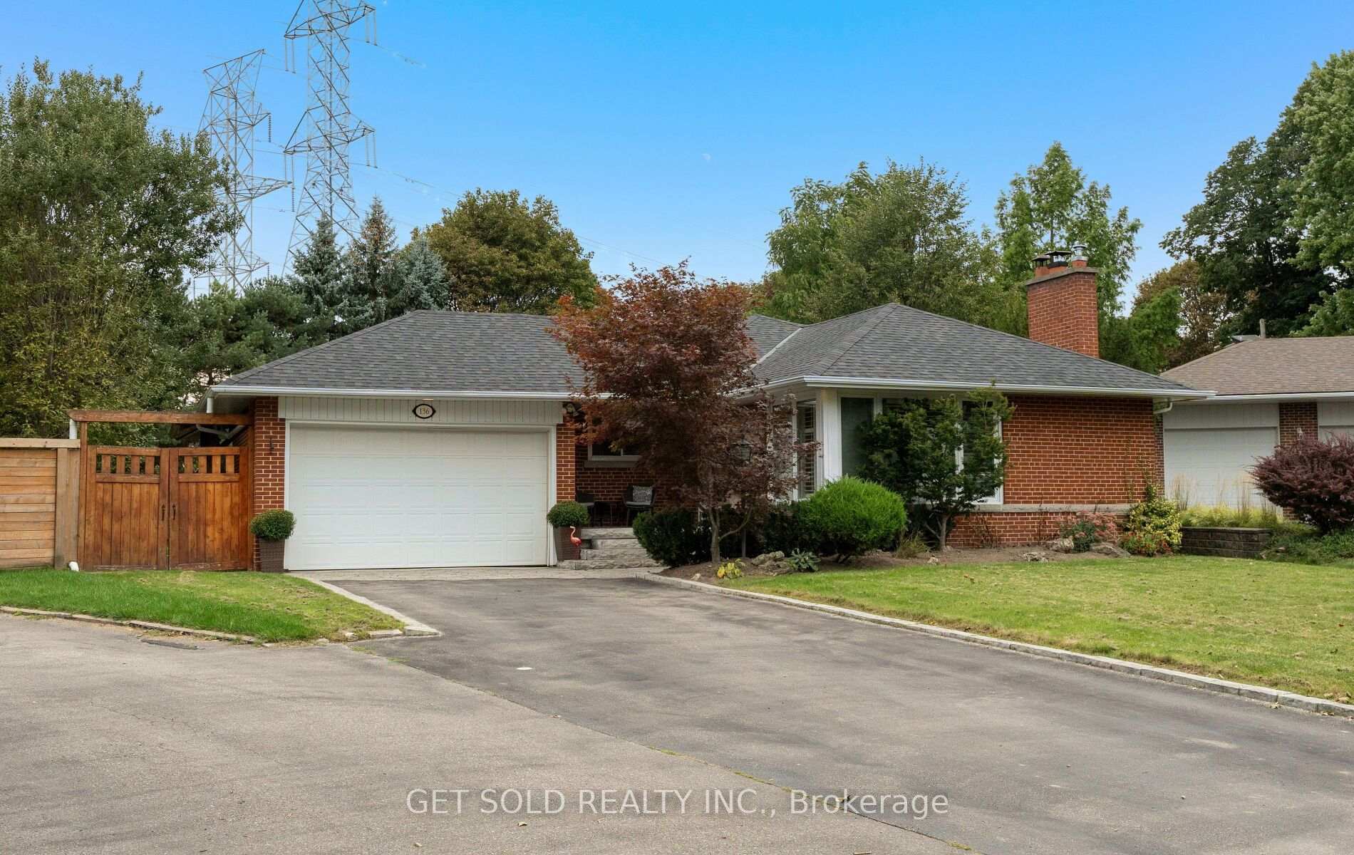 Photo 46 of 136 Prince George Drive, Etobicoke, Princess-Rosethorn — HOMEH