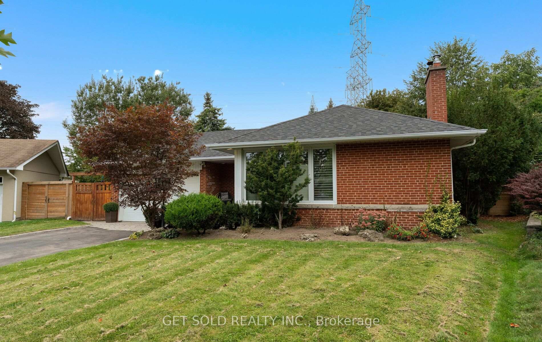 Photo 47 of 136 Prince George Drive, Etobicoke, Princess-Rosethorn — HOMEH
