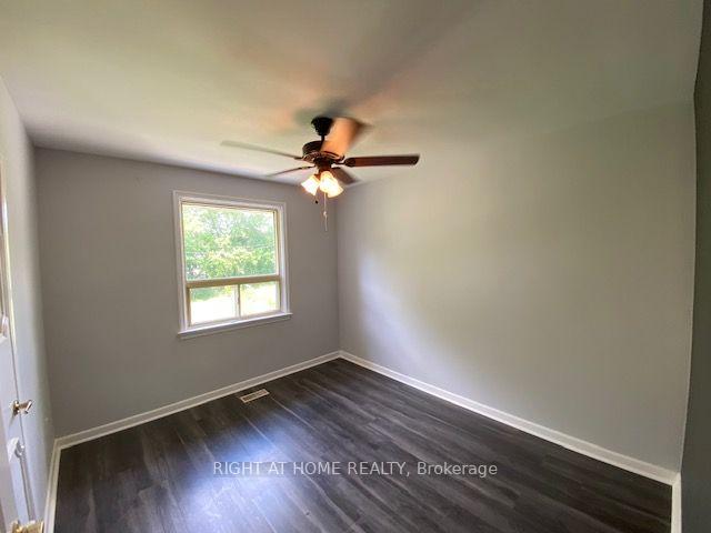 Photo 5 of 597 Parkside Drive, Oakville, West — HOMEH