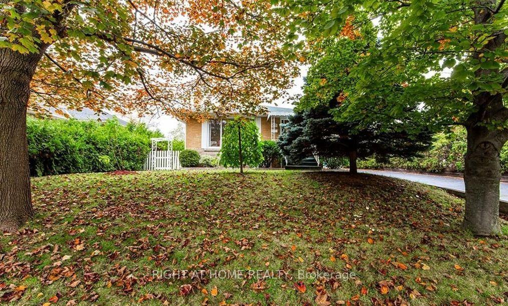 Photo 10 of 597 Parkside Drive, Oakville, West — HOMEH