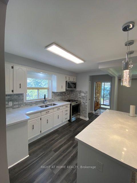 Photo 18 of 597 Parkside Drive, Oakville, West — HOMEH
