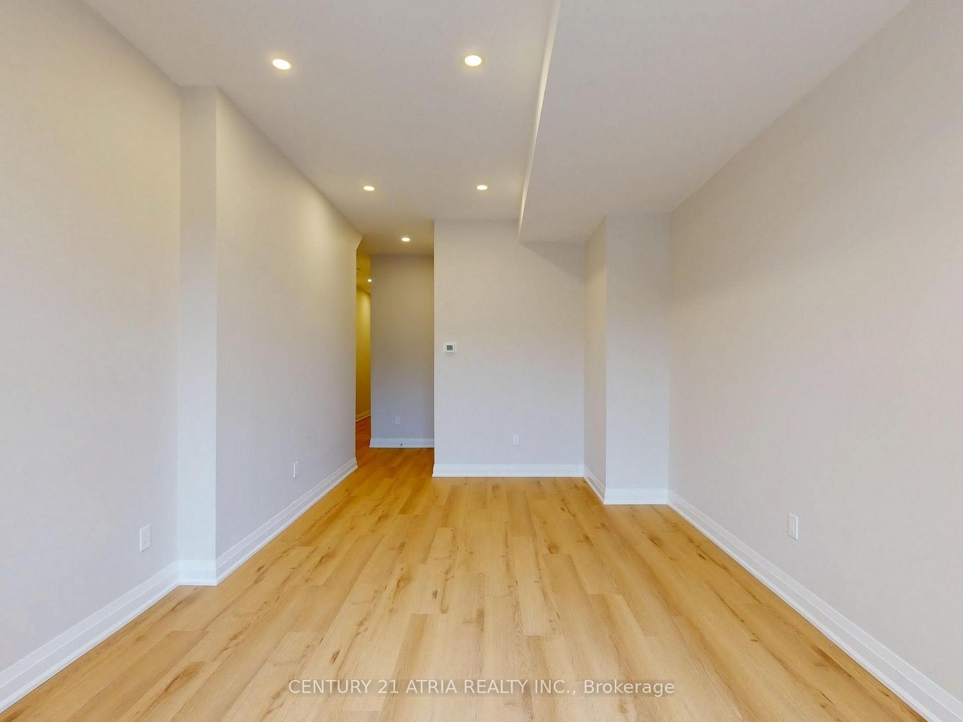 Photo 10 of Unit Lower, 92 Lappin Avenue, Toronto, Dovercourt-Wallace Emerson-Junction — HOMEH