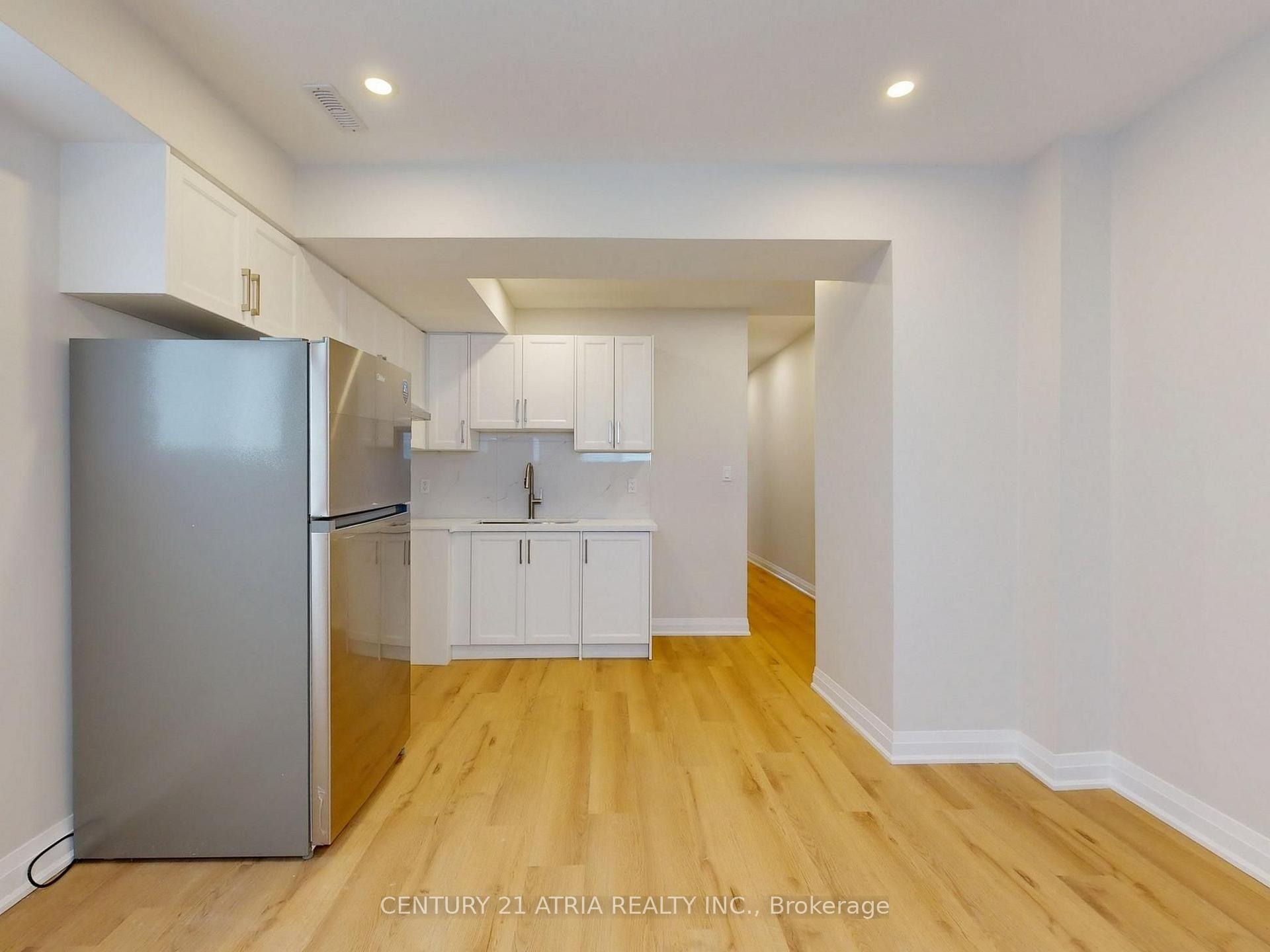 Photo 13 of Unit Lower, 92 Lappin Avenue, Toronto, Dovercourt-Wallace Emerson-Junction — HOMEH