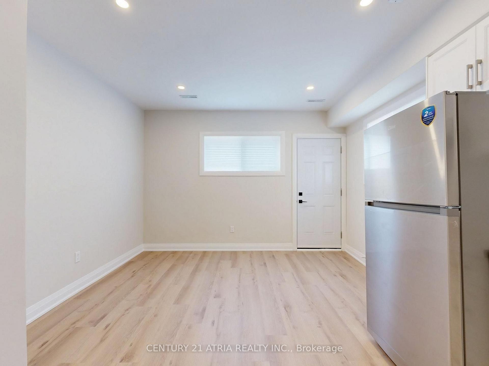 Photo 15 of Unit Lower, 92 Lappin Avenue, Toronto, Dovercourt-Wallace Emerson-Junction — HOMEH