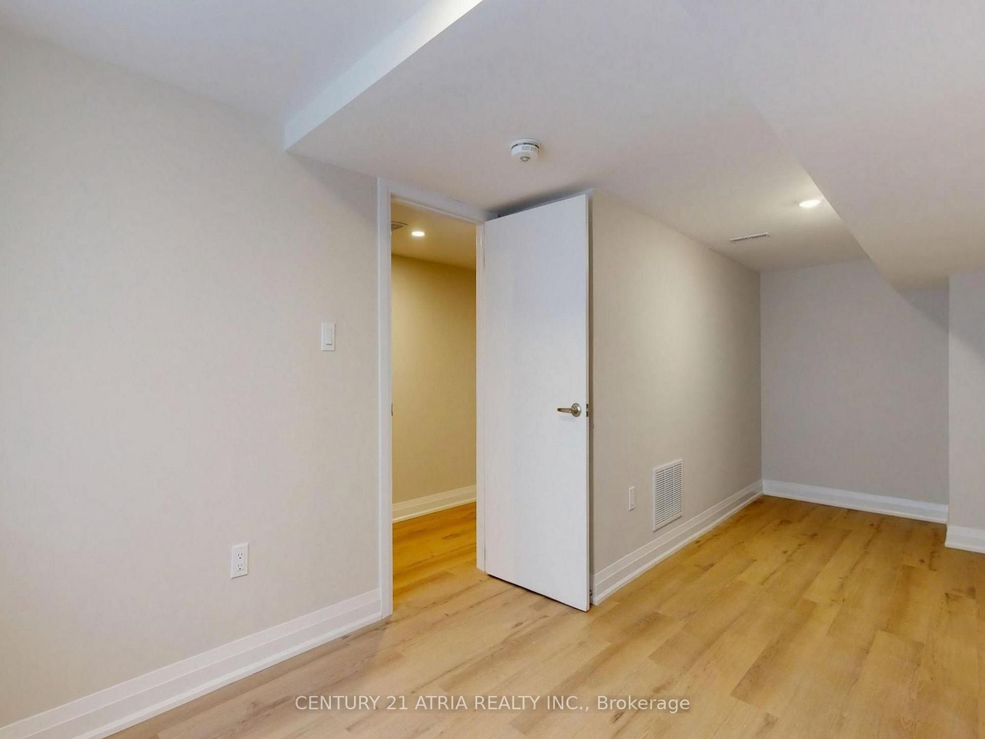Photo 23 of Unit Lower, 92 Lappin Avenue, Toronto, Dovercourt-Wallace Emerson-Junction — HOMEH