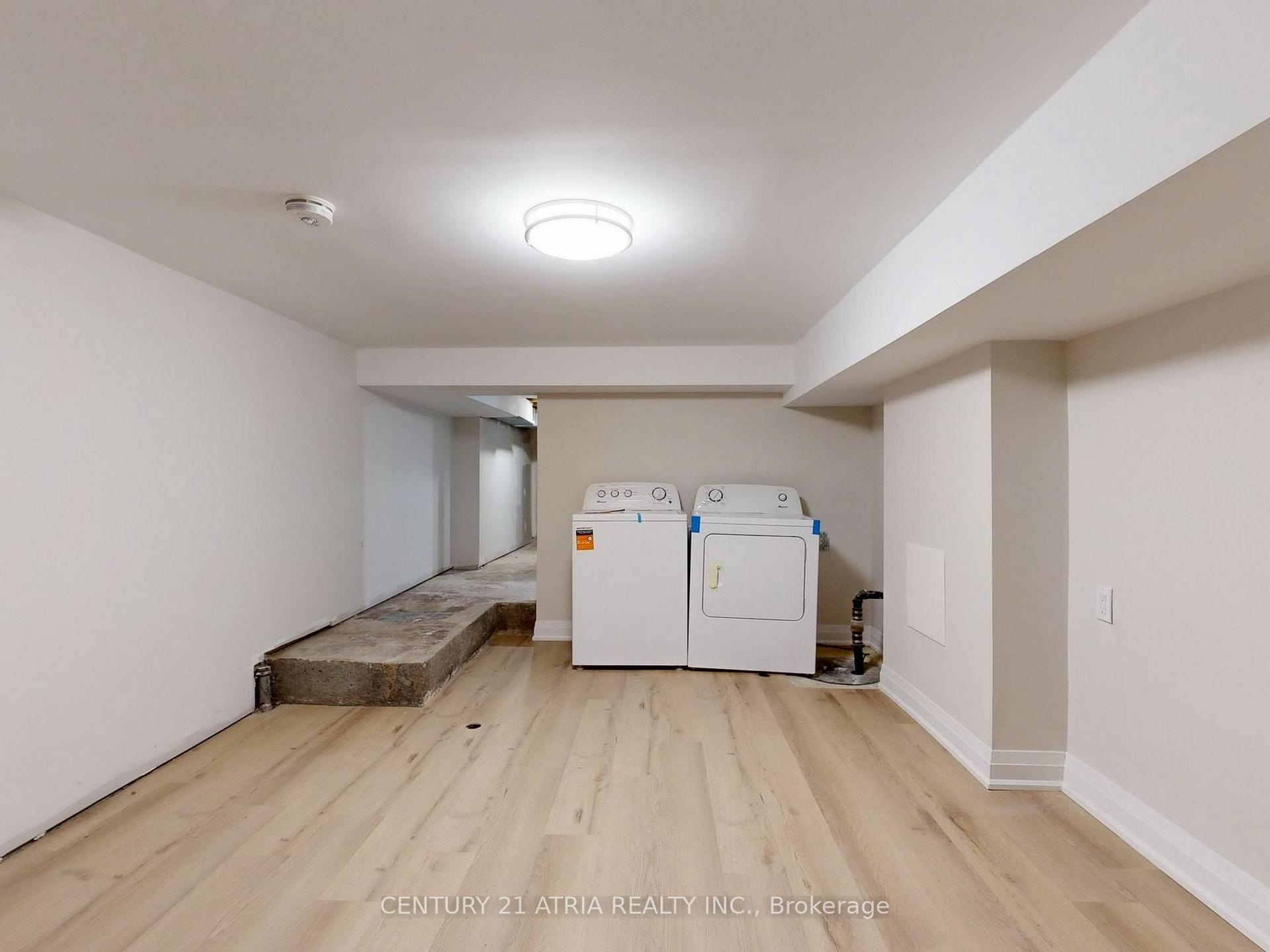 Photo 28 of Unit Lower, 92 Lappin Avenue, Toronto, Dovercourt-Wallace Emerson-Junction — HOMEH