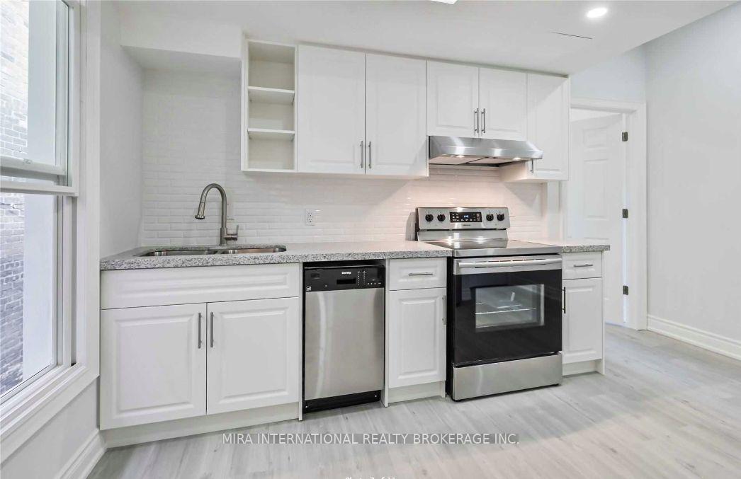 Photo 5 of Unit 201, 414 Dundas Street E, Toronto, Moss Park — HOMEH