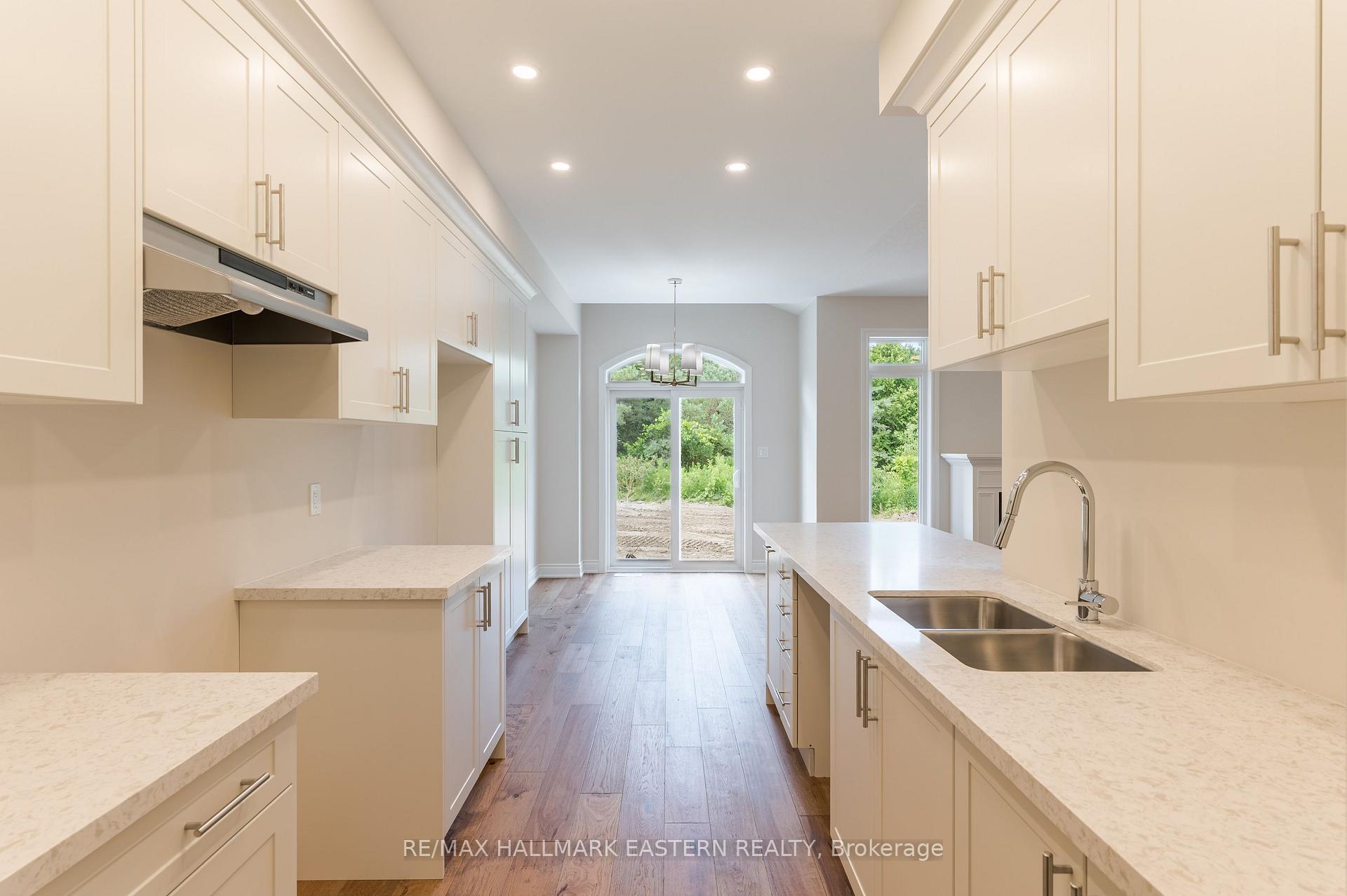 Photo 6 of 33 Coldbrook Drive, Cavan Monaghan, Millbrook Village — HOMEH
