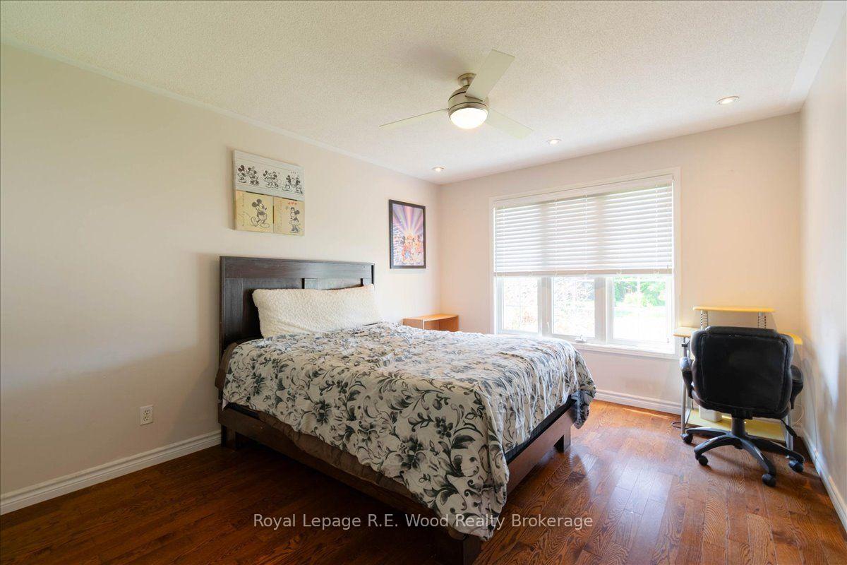 Photo 7 of 2 Oriole Crescent, Woodstock, Woodstock - North — HOMEH