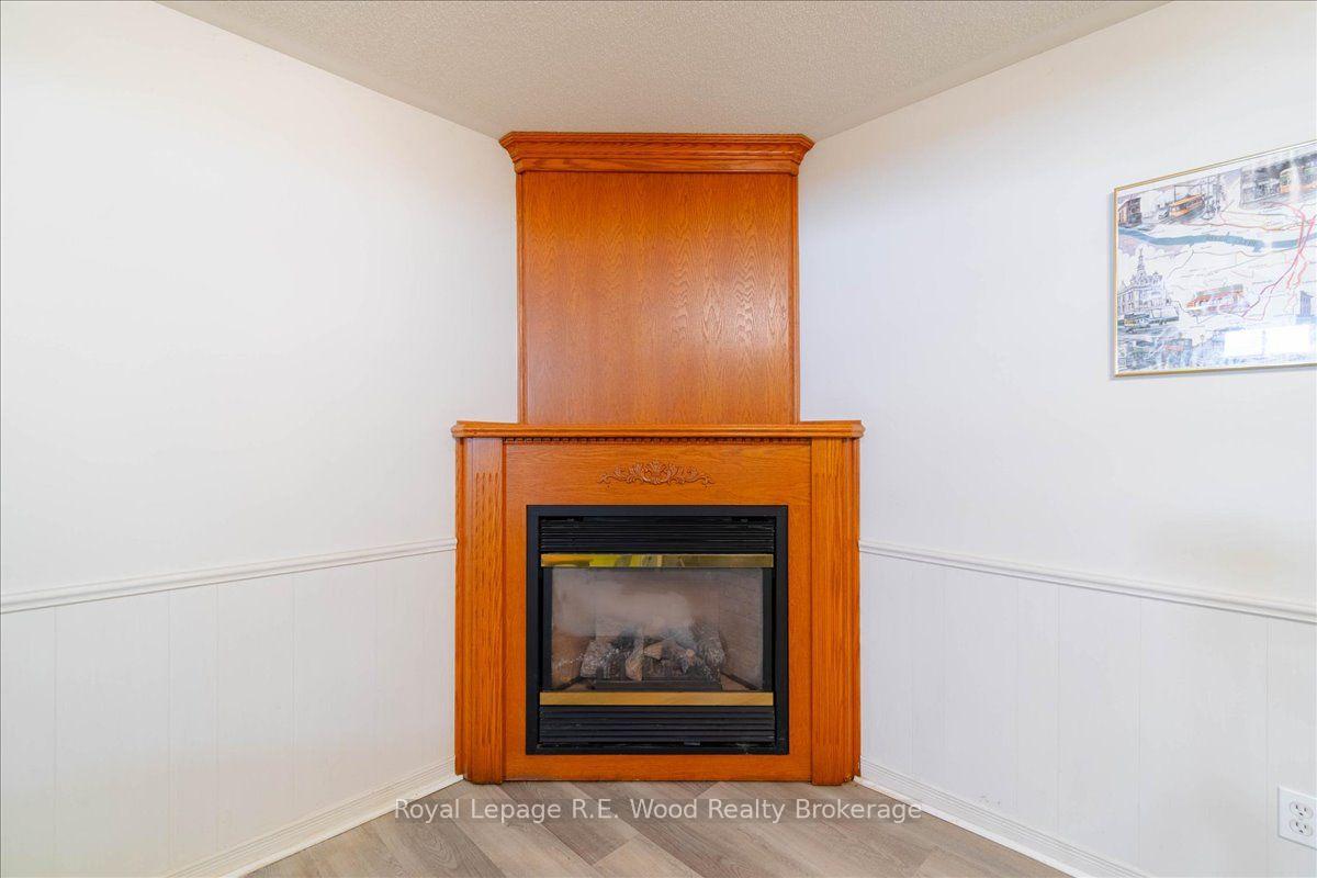 Photo 30 of 2 Oriole Crescent, Woodstock, Woodstock - North — HOMEH
