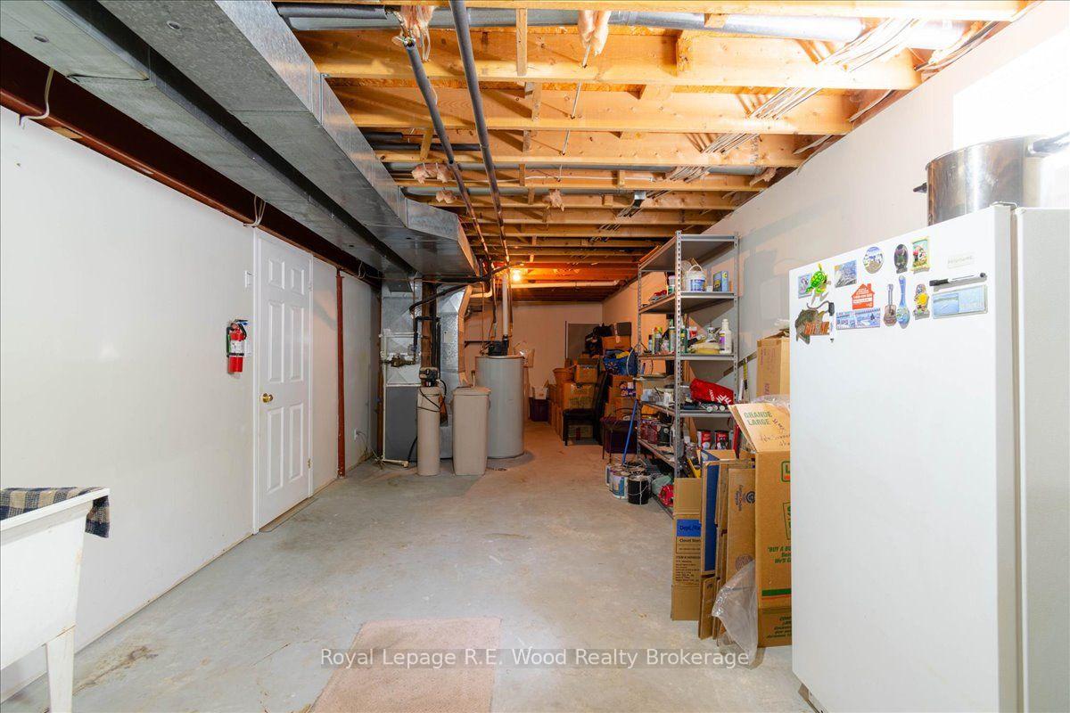 Photo 35 of 2 Oriole Crescent, Woodstock, Woodstock - North — HOMEH