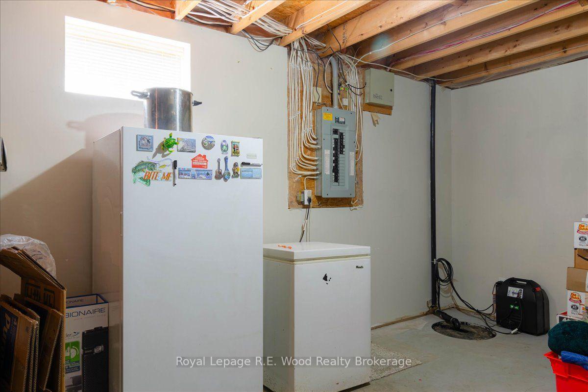 Photo 36 of 2 Oriole Crescent, Woodstock, Woodstock - North — HOMEH