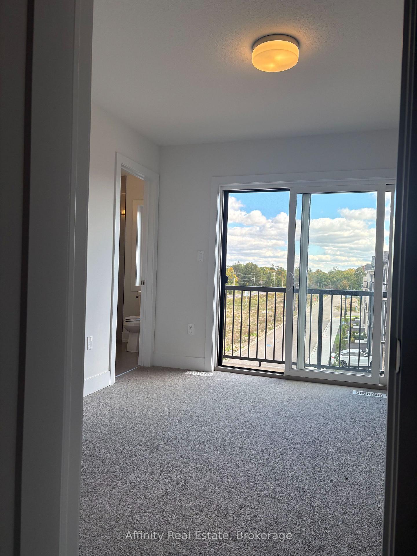 Photo 15 of 14 Balladry Boulevard, Stratford — HOMEH