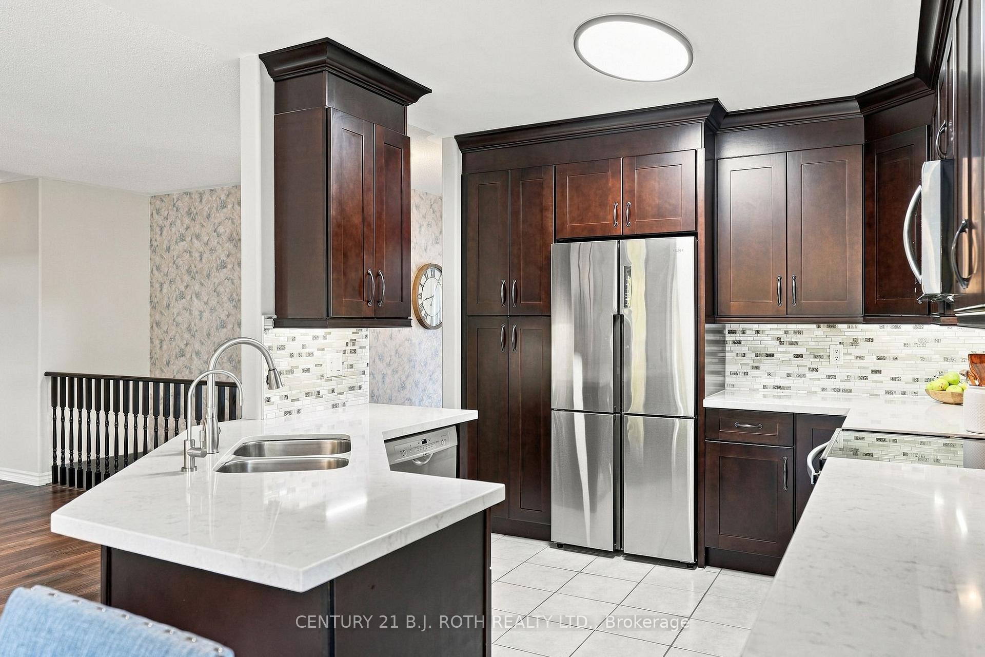 Photo 15 of 14 Bloxham Place, Barrie, Bayshore — HOMEH
