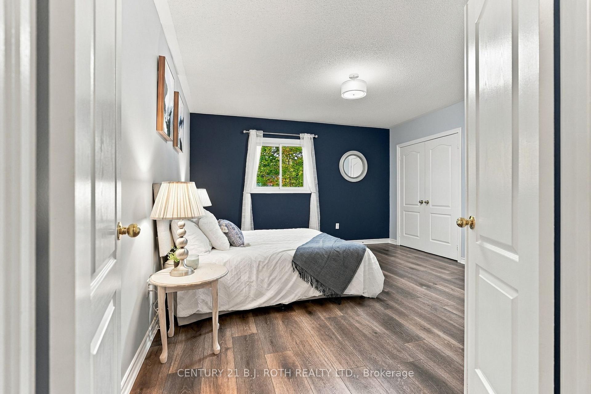Photo 23 of 14 Bloxham Place, Barrie, Bayshore — HOMEH