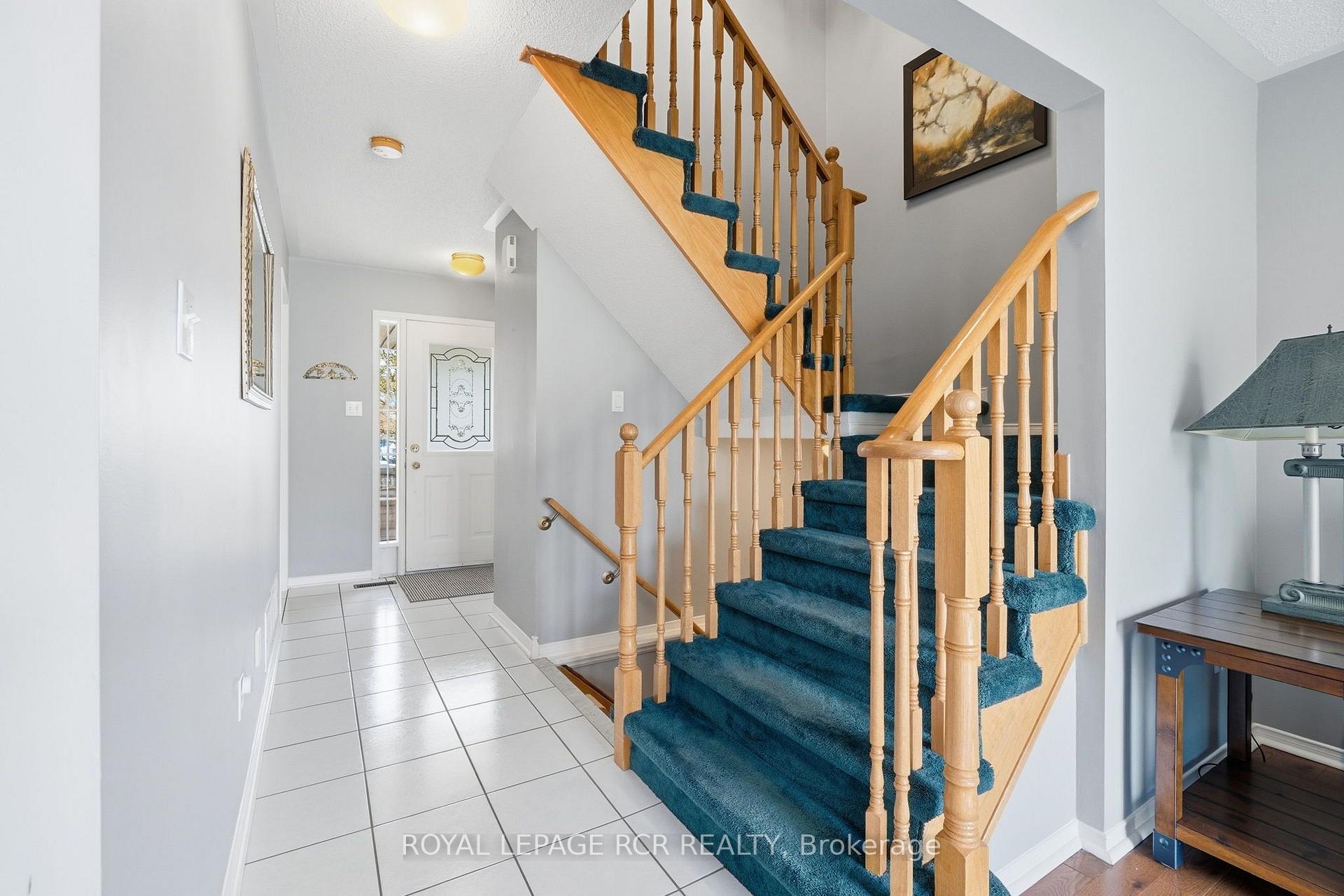 Photo 5 of 105 Hanton Crescent, Caledon, Bolton East — HOMEH
