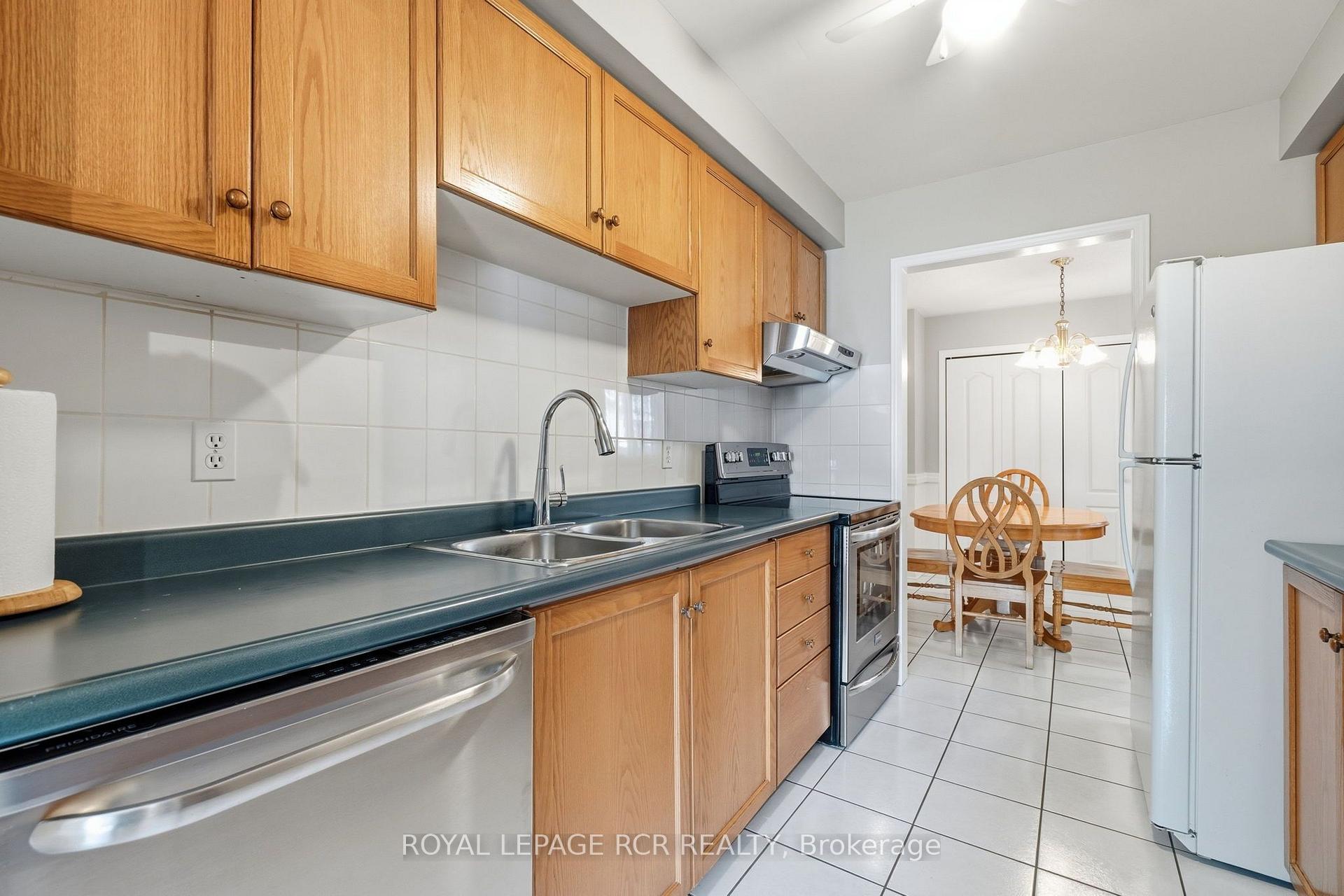 Photo 11 of 105 Hanton Crescent, Caledon, Bolton East — HOMEH