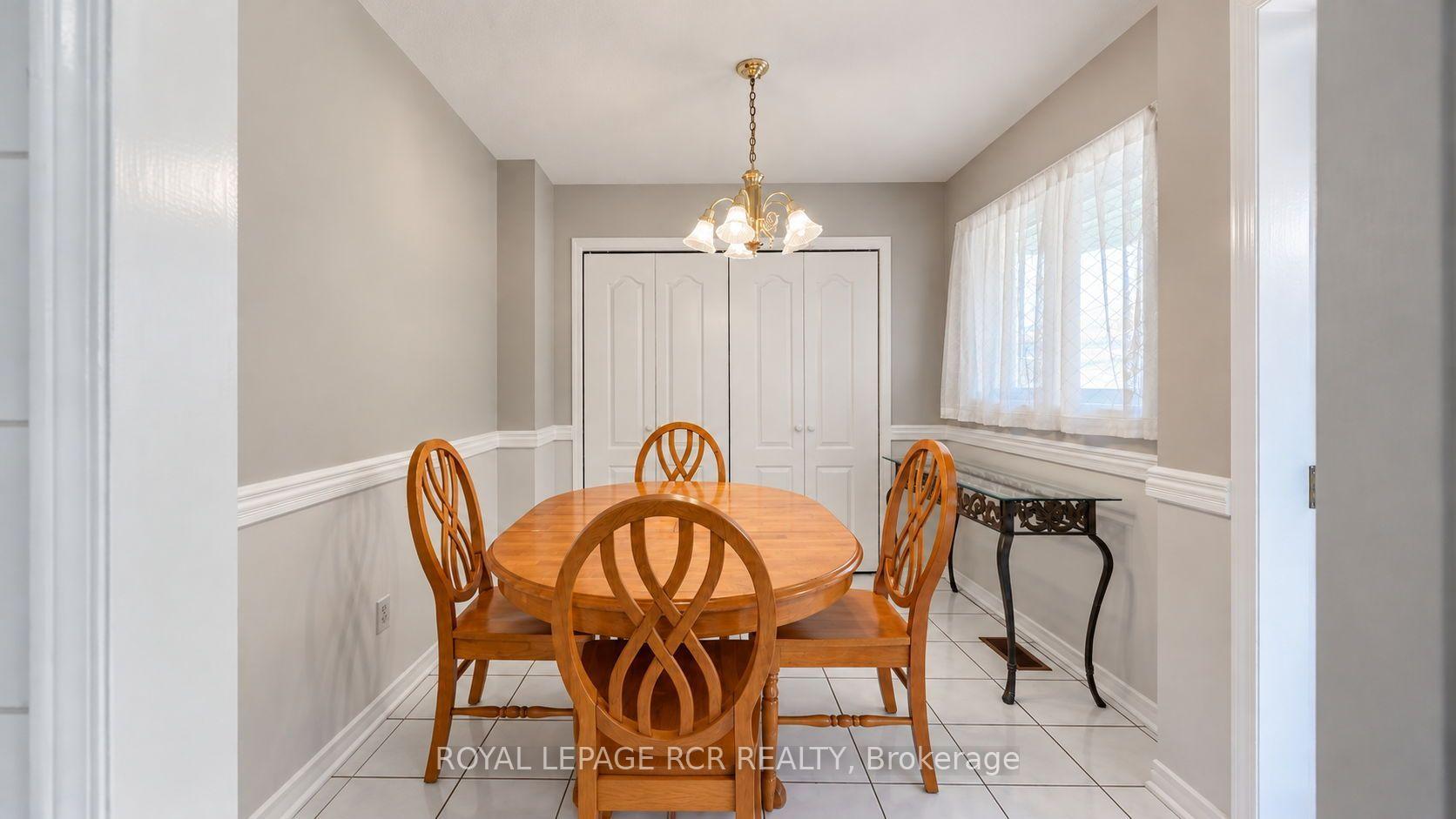 Photo 12 of 105 Hanton Crescent, Caledon, Bolton East — HOMEH
