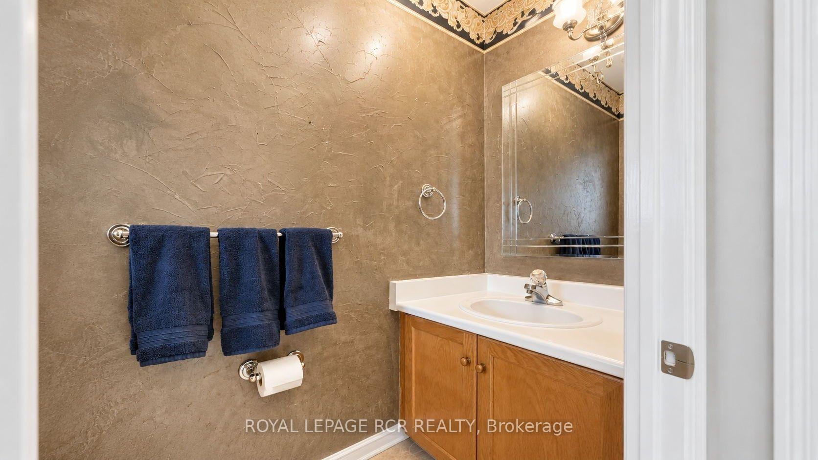 Photo 13 of 105 Hanton Crescent, Caledon, Bolton East — HOMEH