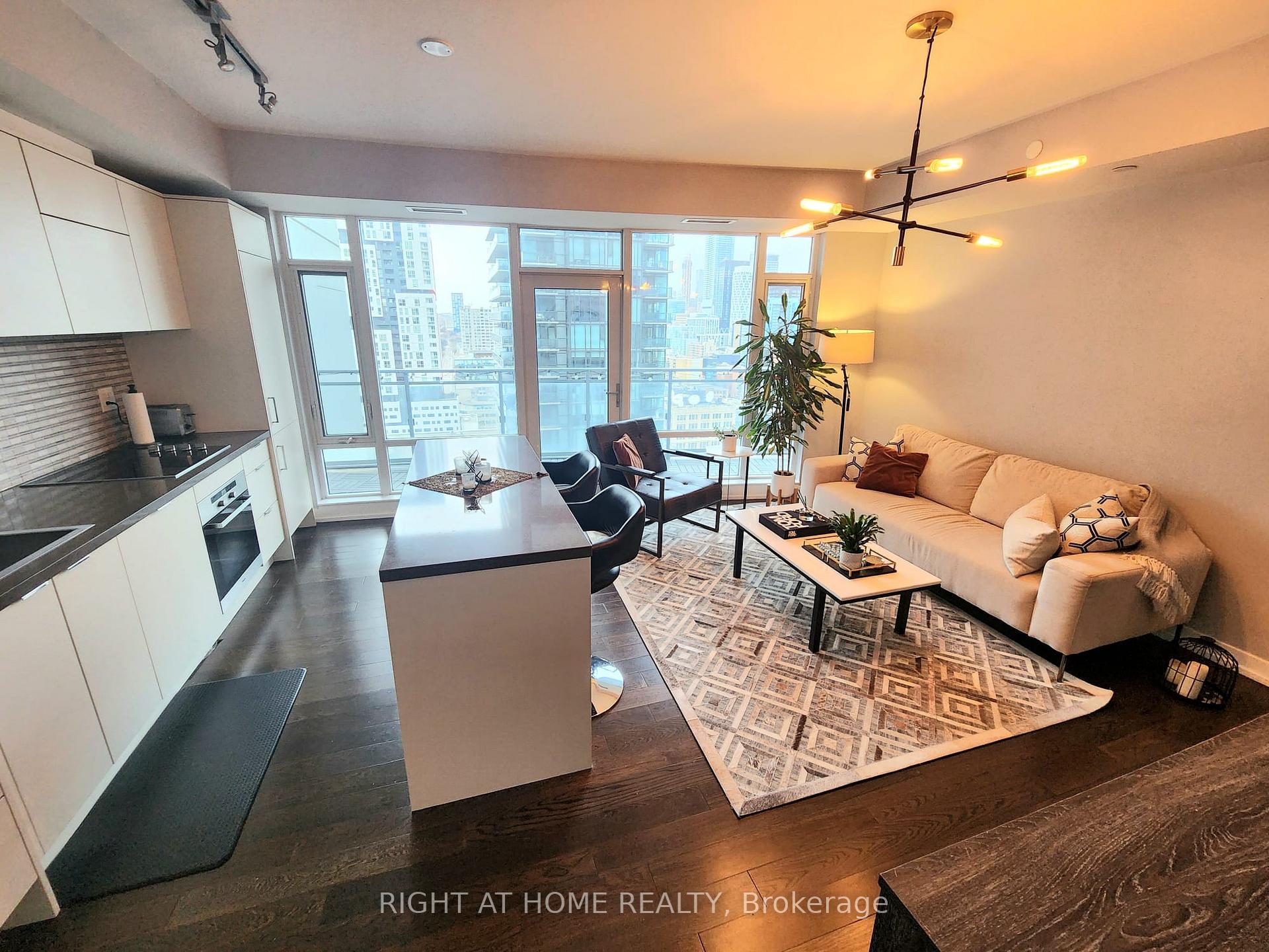 Photo 3 of Unit 1906, 21 Widmer Street, Toronto, Waterfront Communities — HOMEH