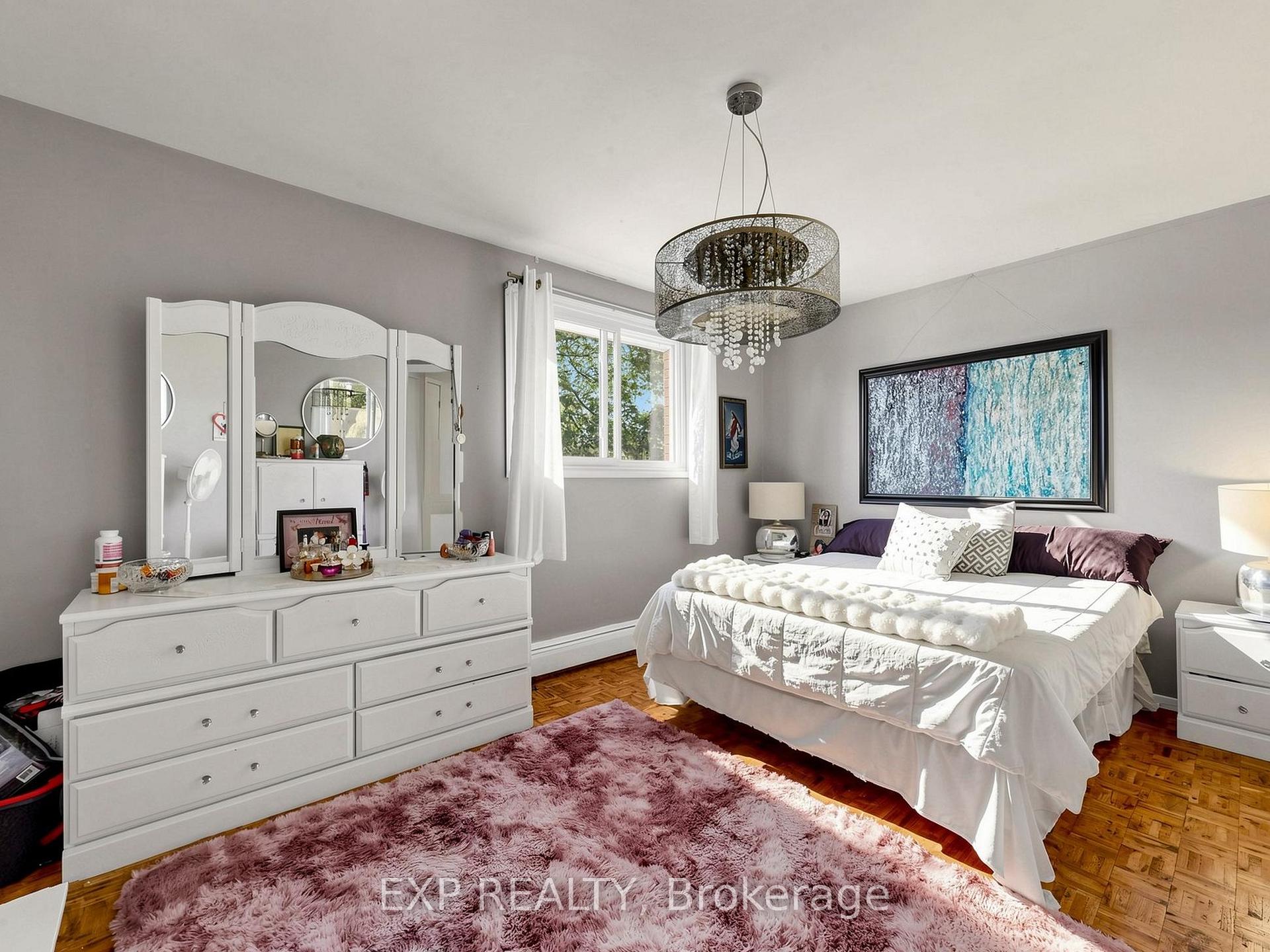 Photo 14 of 89 Donald Street, Barrie, Queen's Park — HOMEH