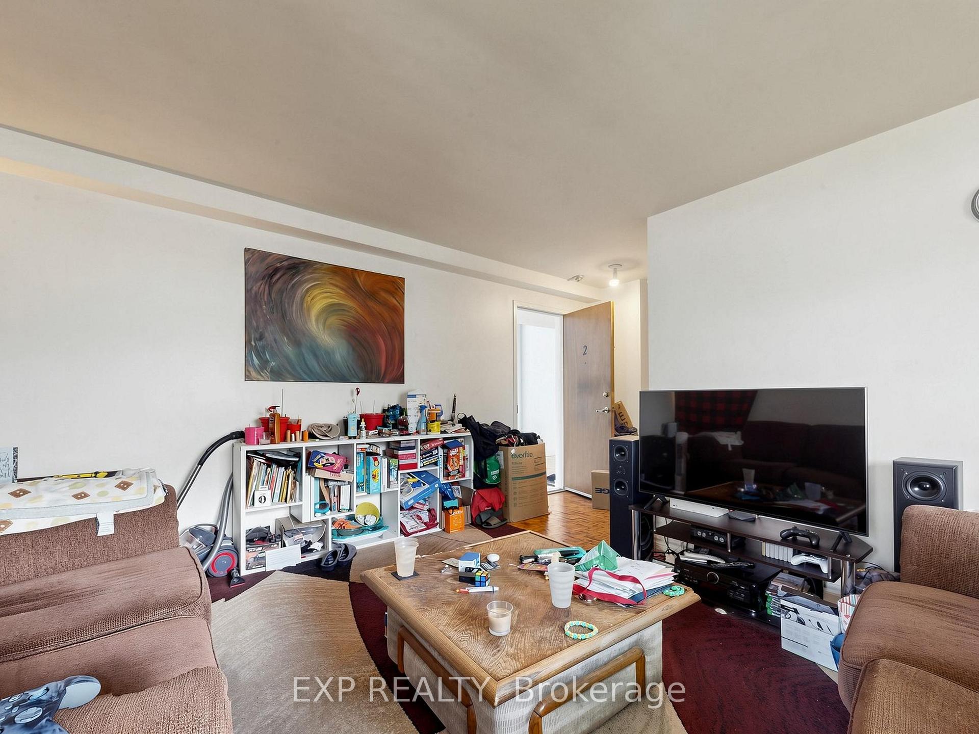 Photo 24 of 89 Donald Street, Barrie, Queen's Park — HOMEH