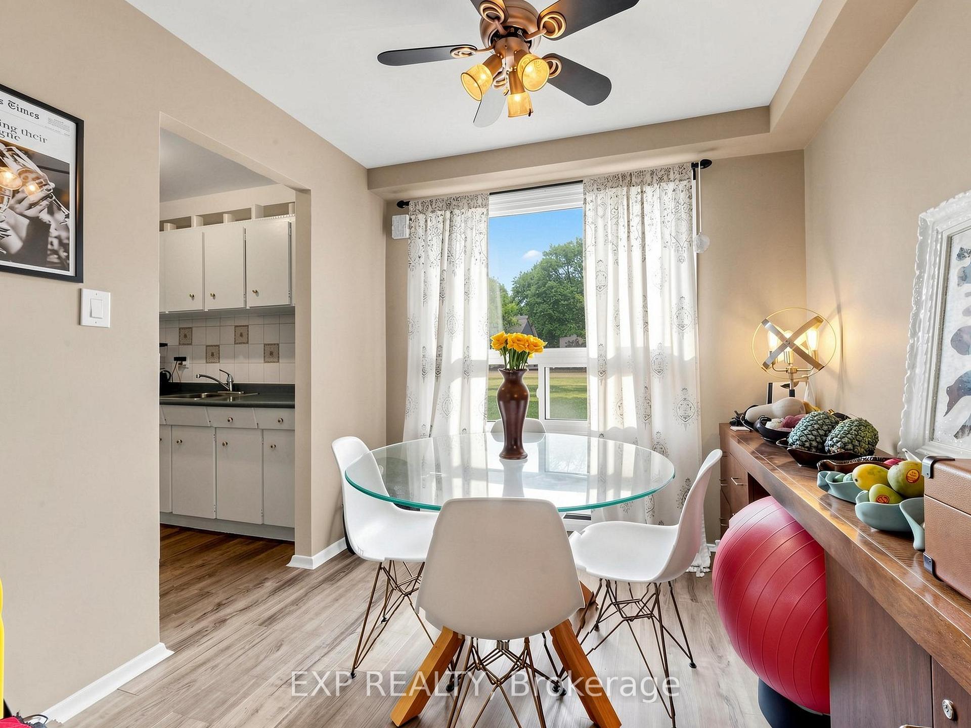 Photo 36 of 89 Donald Street, Barrie, Queen's Park — HOMEH