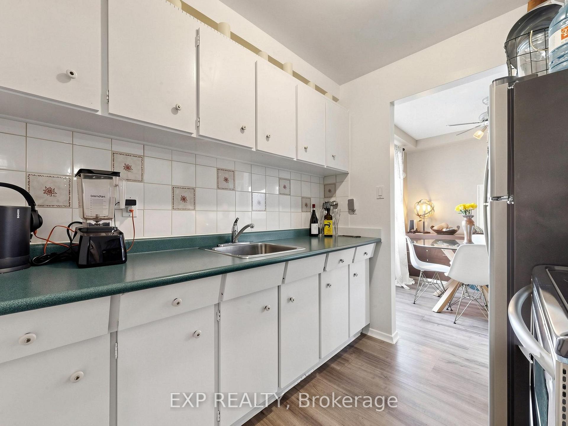 Photo 37 of 89 Donald Street, Barrie, Queen's Park — HOMEH