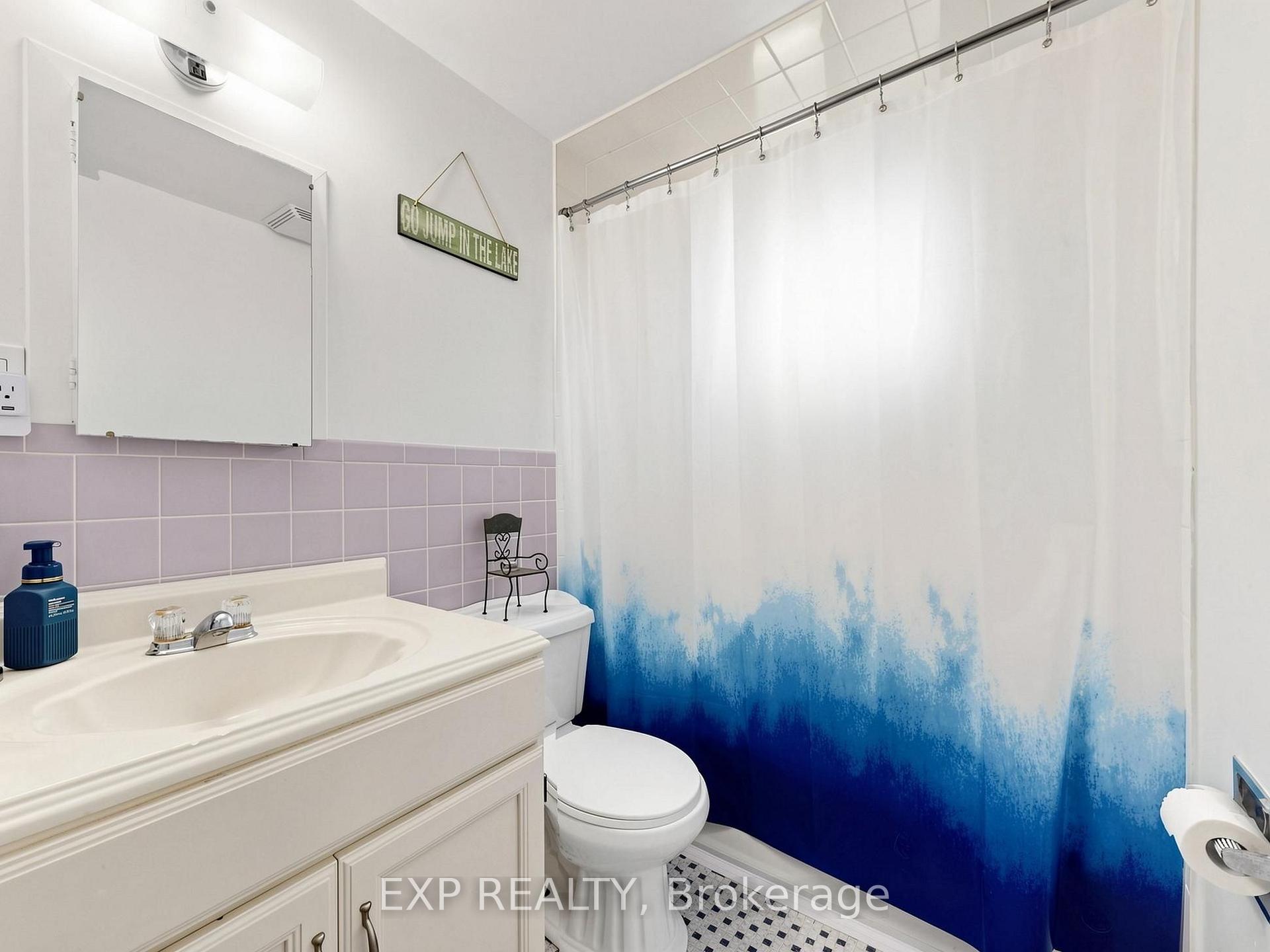 Photo 41 of 89 Donald Street, Barrie, Queen's Park — HOMEH