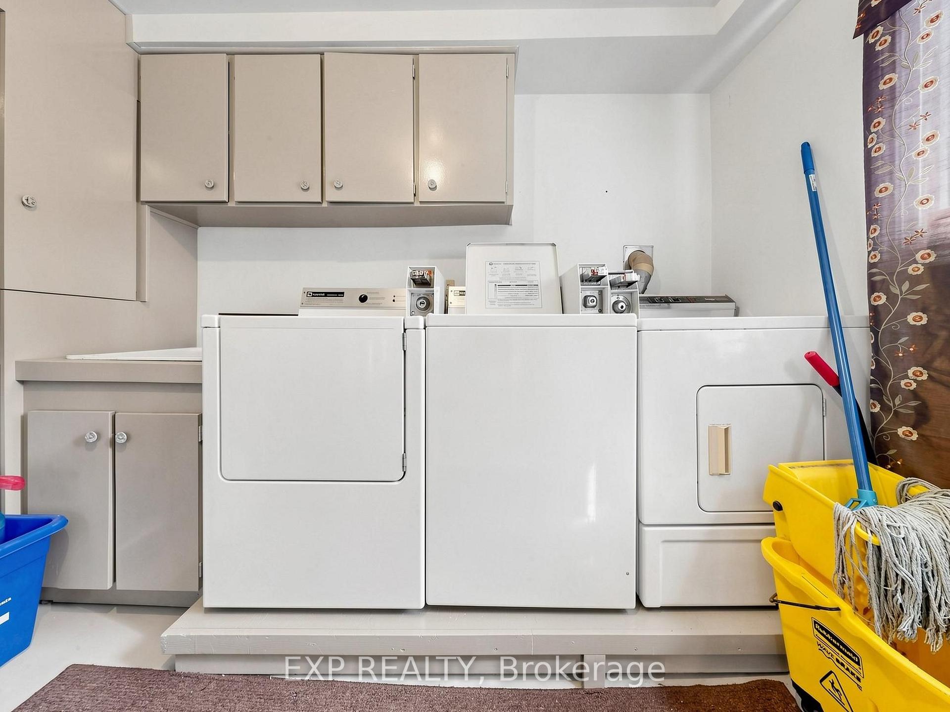Photo 43 of 89 Donald Street, Barrie, Queen's Park — HOMEH