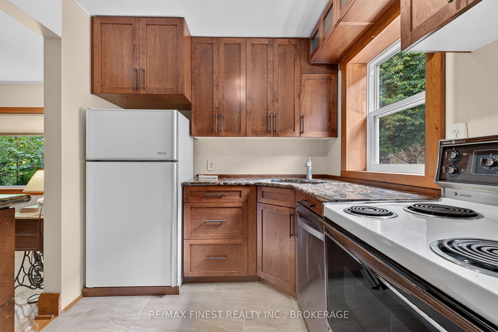 Photo 11 of 218 Helen Street, Kingston, Central City East — HOMEH