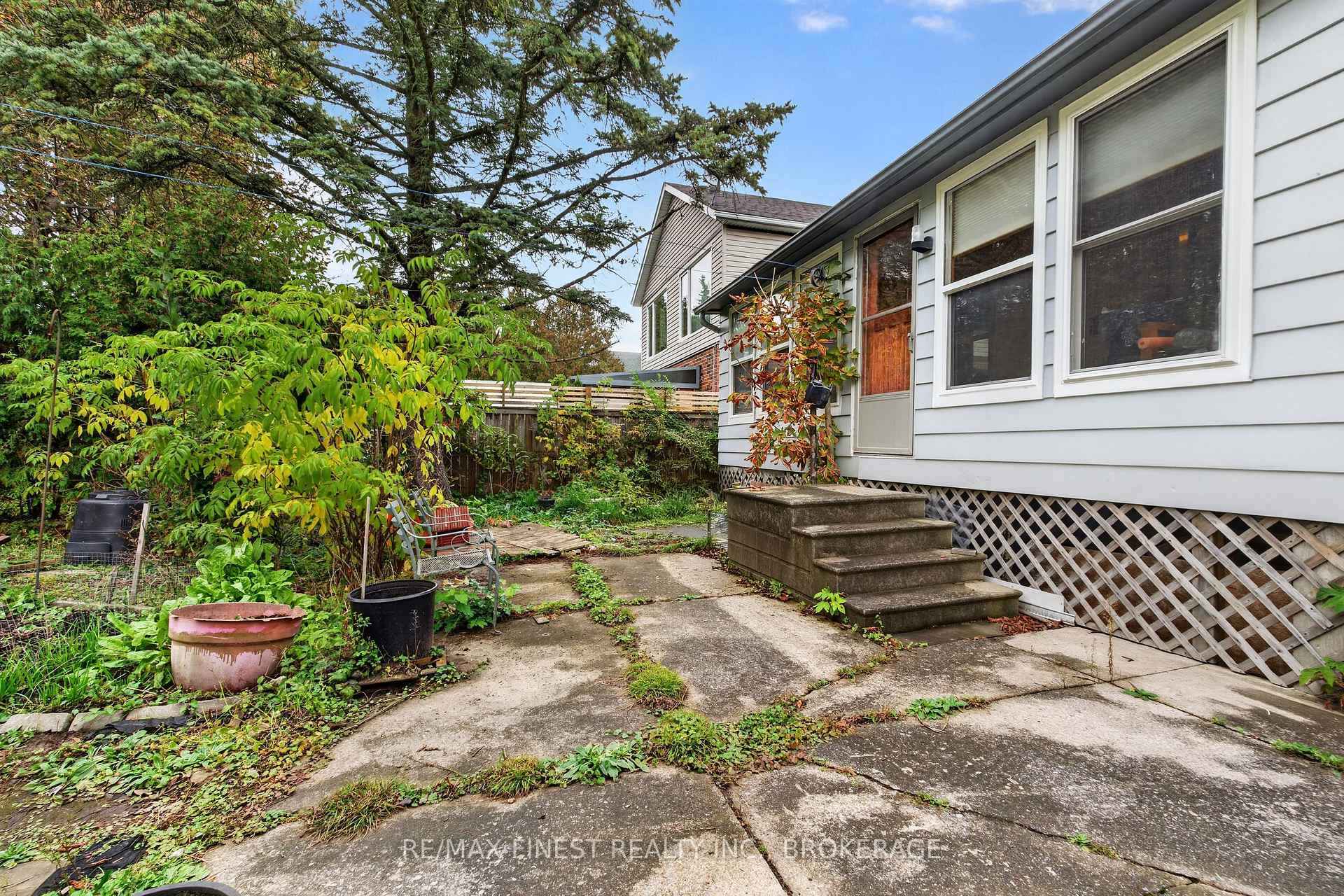 Photo 32 of 218 Helen Street, Kingston, Central City East — HOMEH