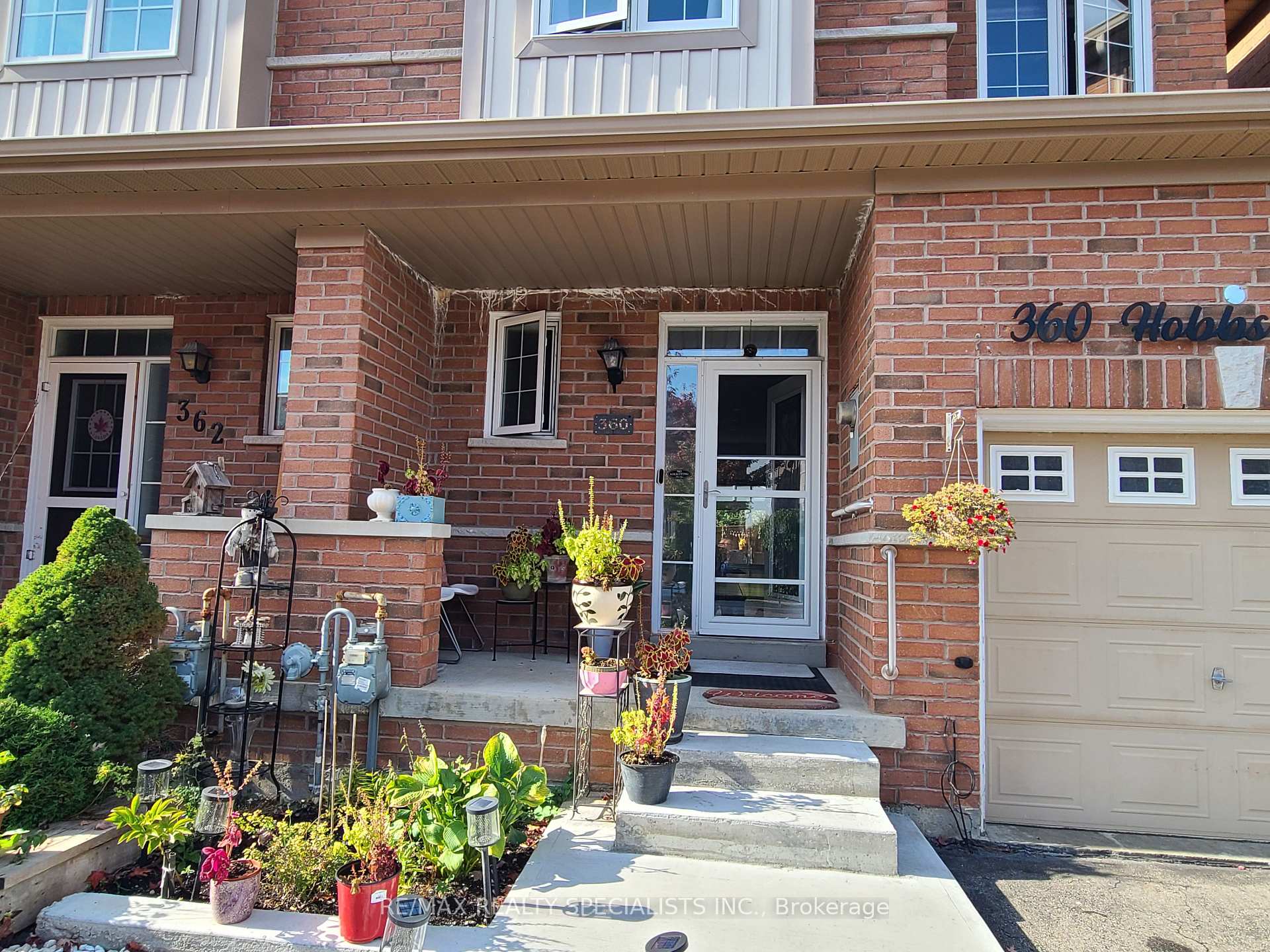 Photo 3 of 360 Hobbs Crescent, Milton, Clarke — HOMEH