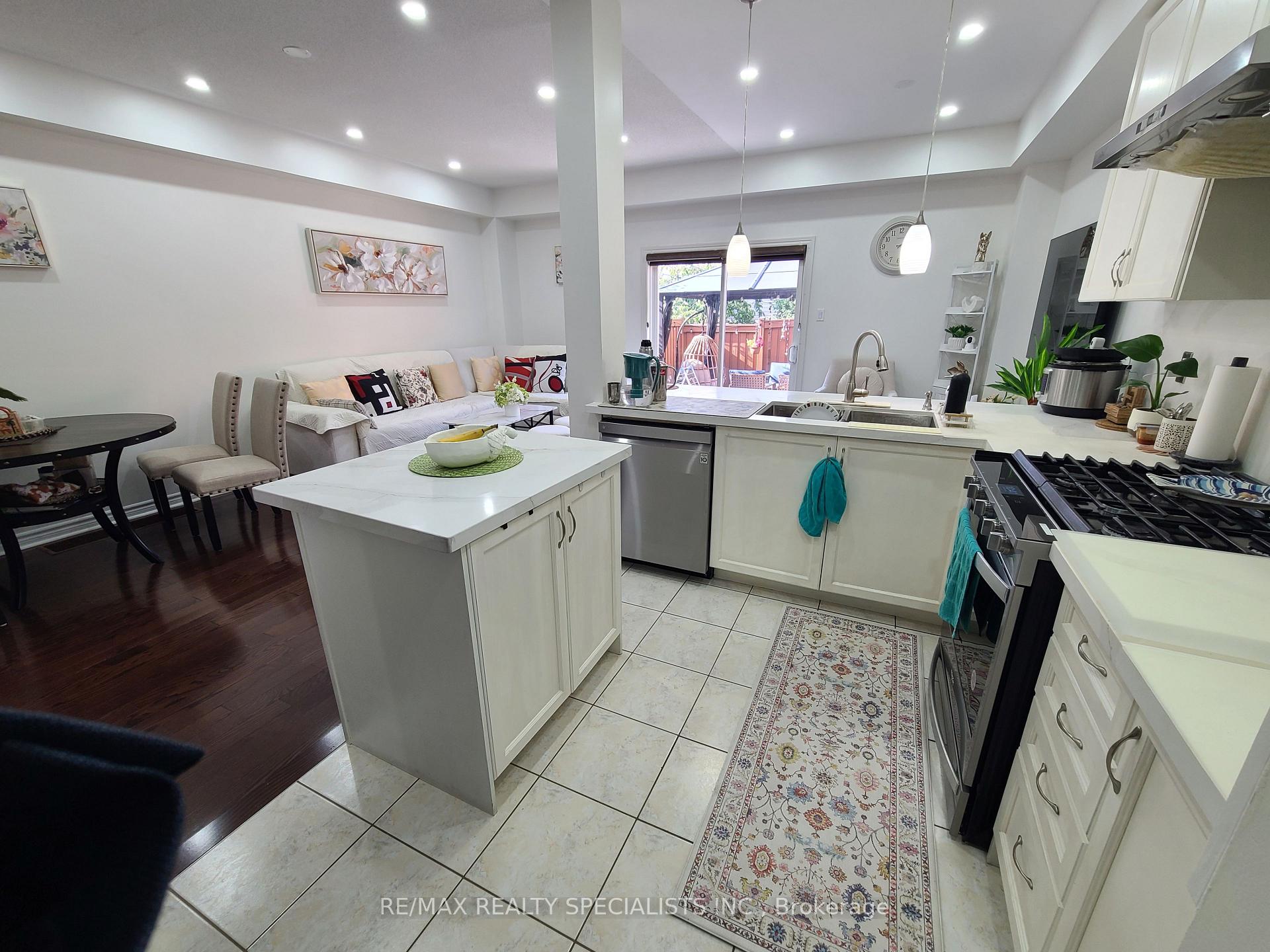 Photo 15 of 360 Hobbs Crescent, Milton, Clarke — HOMEH