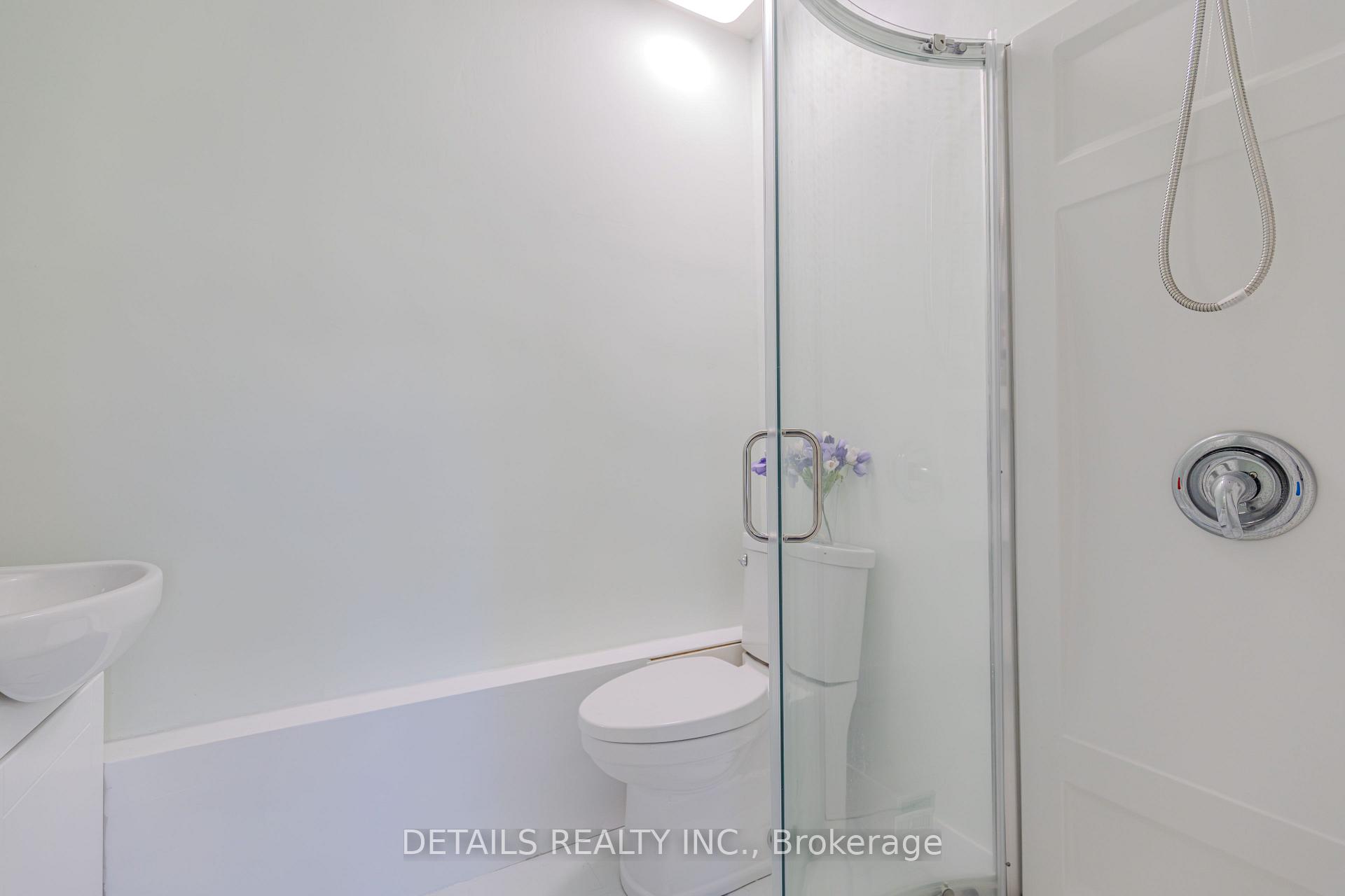 Photo 15 of 285 Columbus Avenue, Ottawa, Overbrook/Castle Heights — HOMEH
