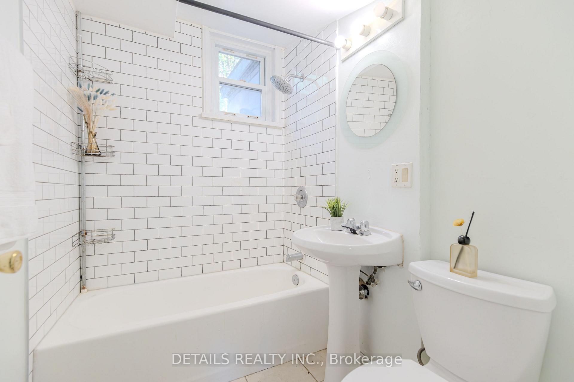 Photo 35 of 285 Columbus Avenue, Ottawa, Overbrook/Castle Heights — HOMEH