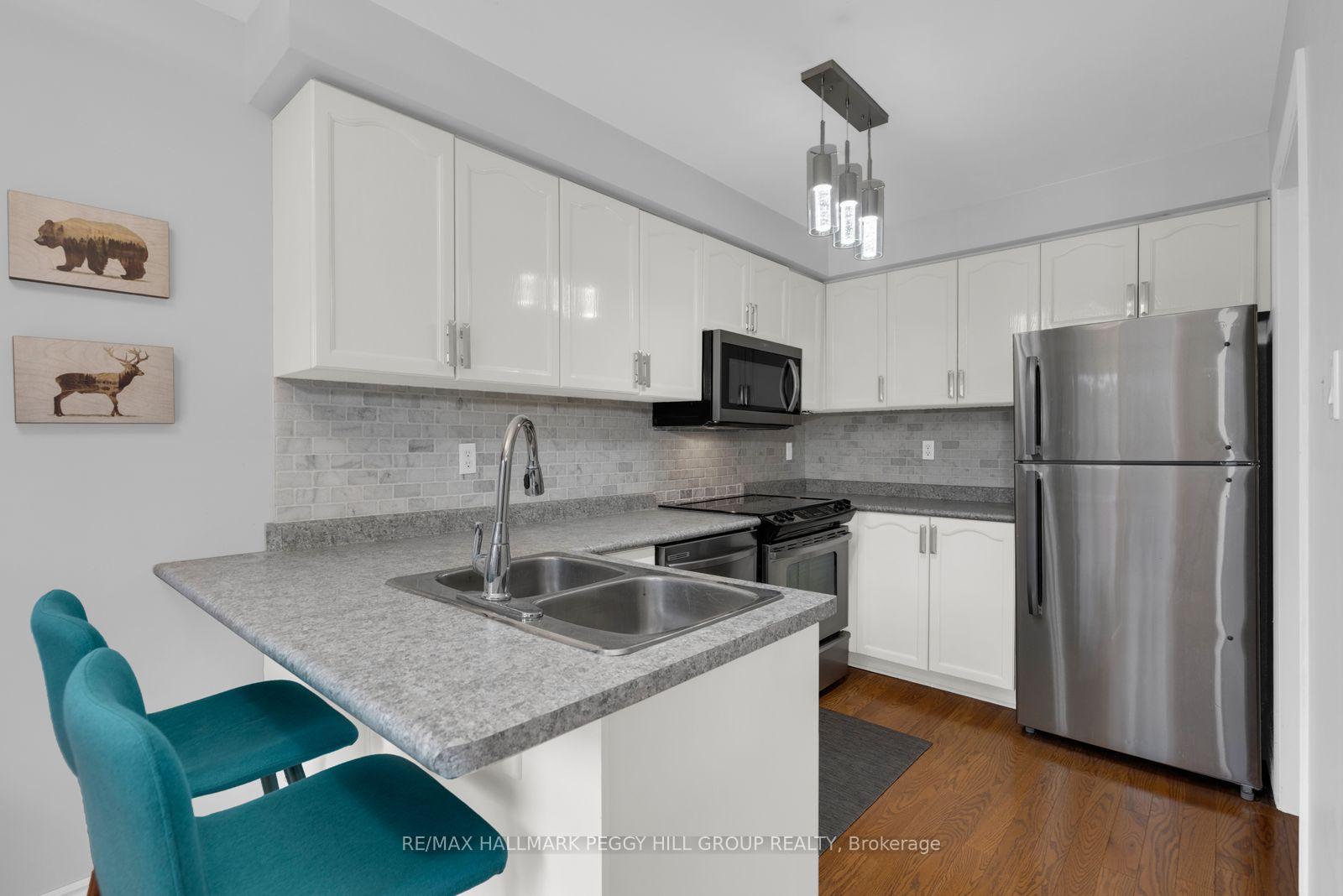 Photo 2 of 104 Leslie Avenue, Barrie, Holly — HOMEH