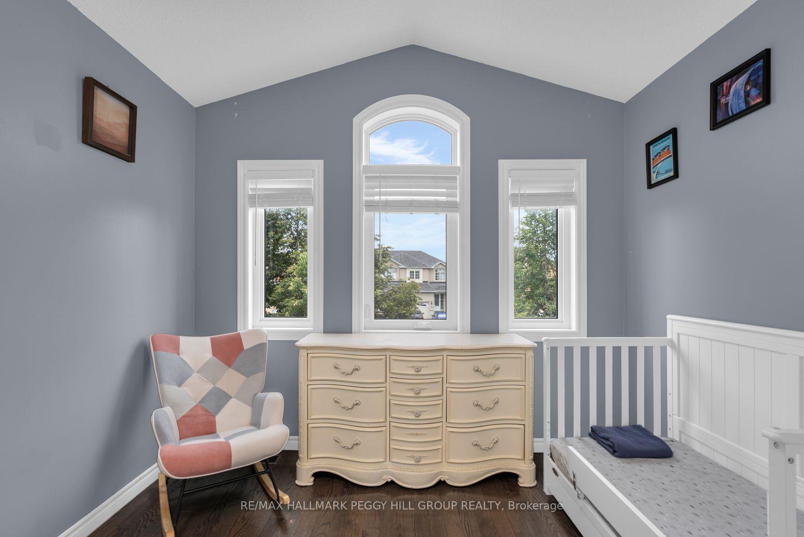 Photo 7 of 104 Leslie Avenue, Barrie, Holly — HOMEH