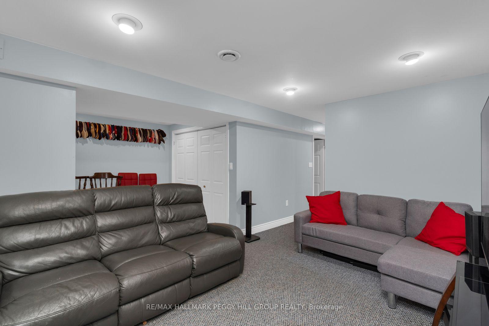 Photo 9 of 104 Leslie Avenue, Barrie, Holly — HOMEH