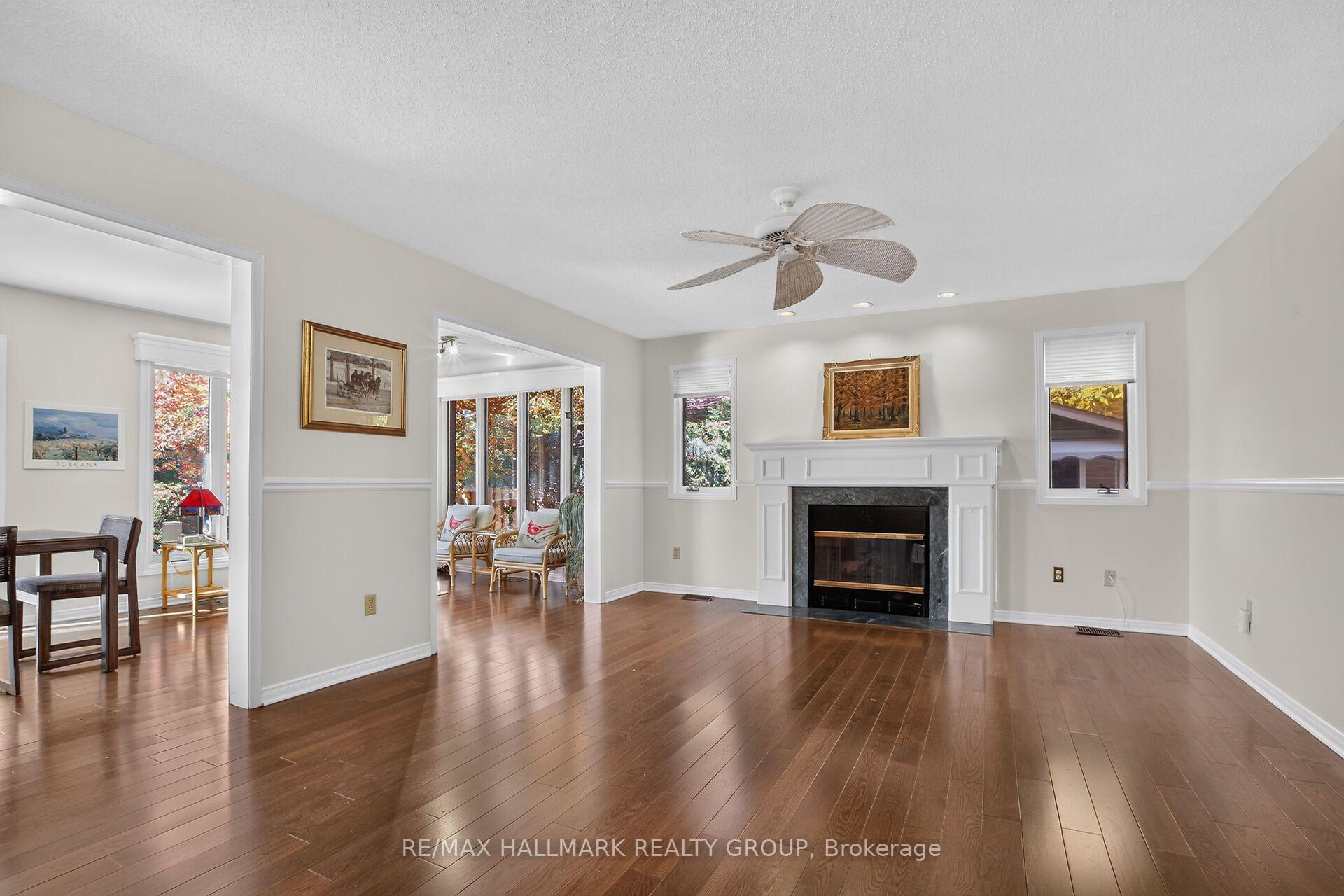 Photo 23 of 20 Halldorson Crescent, Ottawa, Kanata - Kanata Lakes/Heritage Hills — HOMEH
