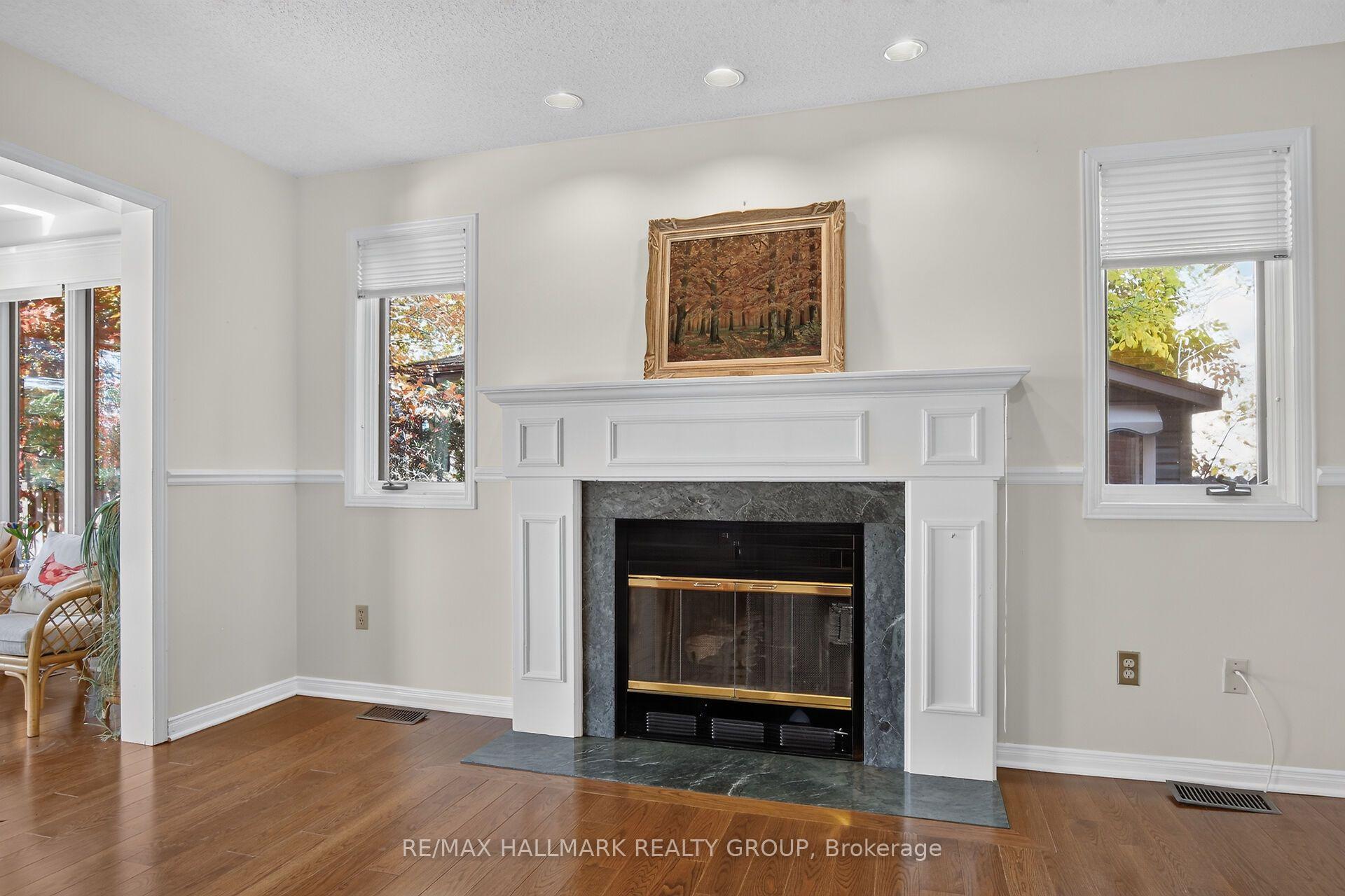 Photo 25 of 20 Halldorson Crescent, Ottawa, Kanata - Kanata Lakes/Heritage Hills — HOMEH