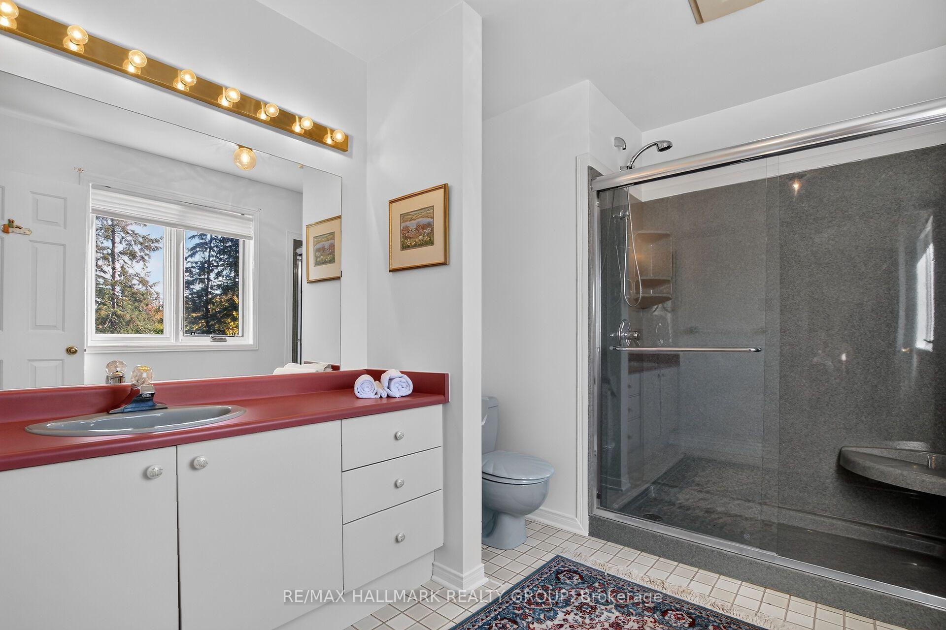 Photo 33 of 20 Halldorson Crescent, Ottawa, Kanata - Kanata Lakes/Heritage Hills — HOMEH