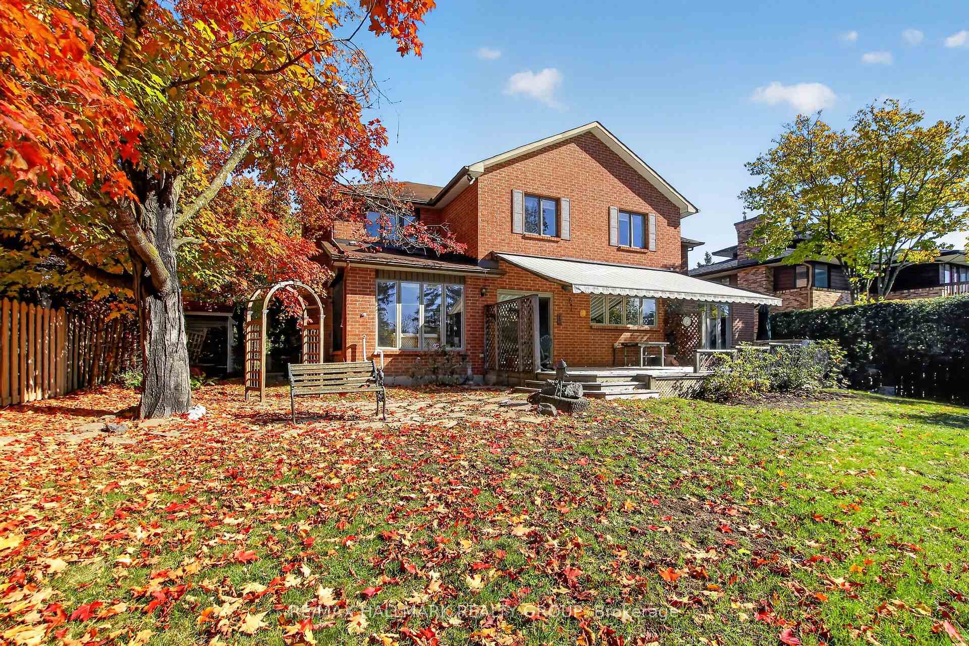 Photo 39 of 20 Halldorson Crescent, Ottawa, Kanata - Kanata Lakes/Heritage Hills — HOMEH