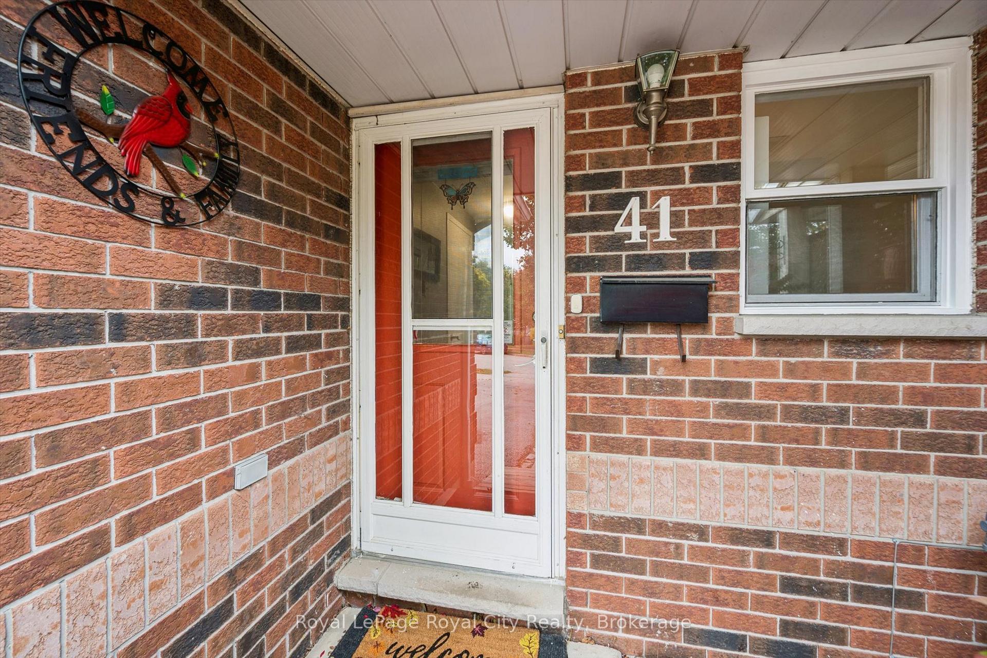 Photo 7 of 41 Grandridge Crescent, Guelph, Willow West/Sugarbush/West Acres — HOMEH