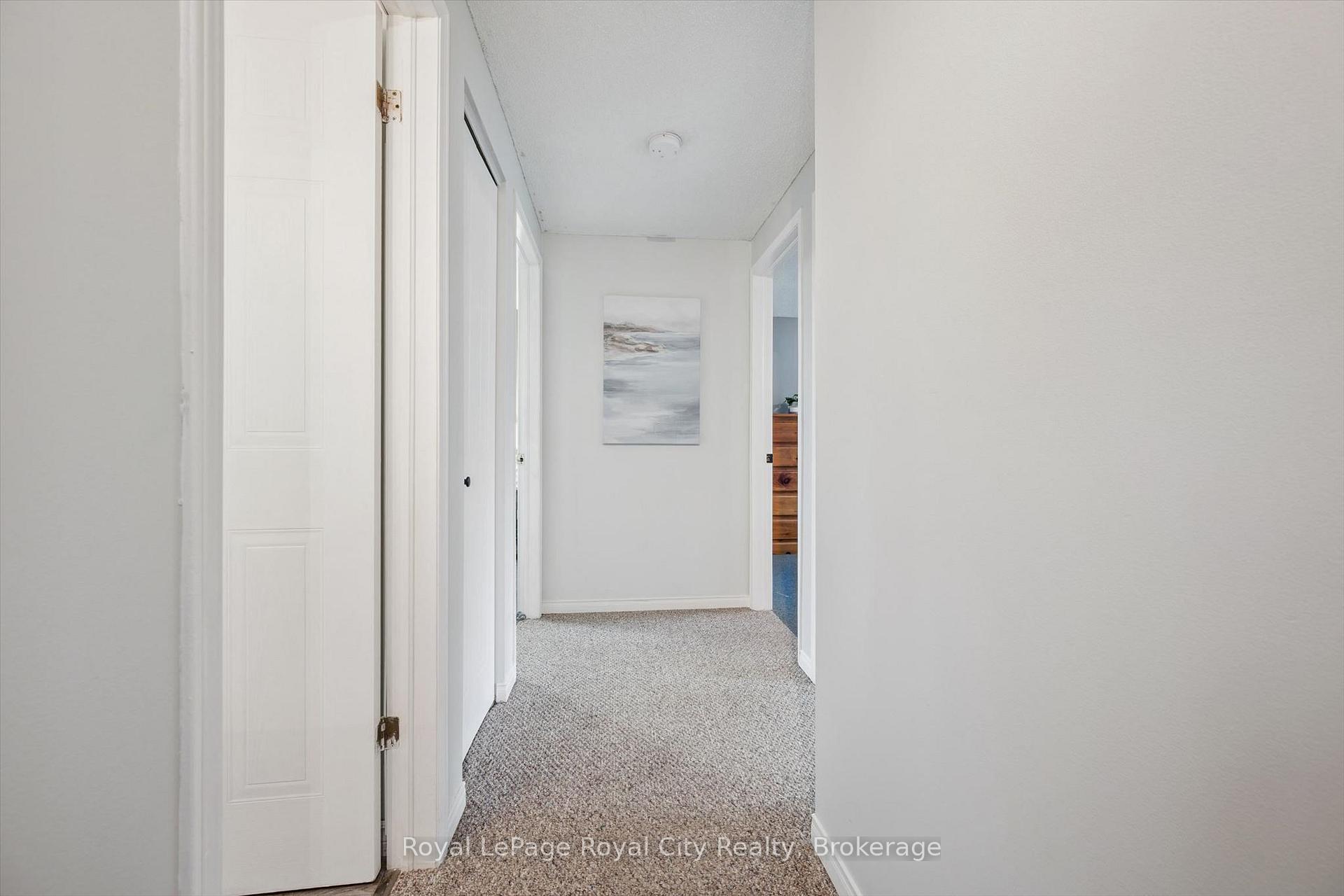 Photo 21 of 41 Grandridge Crescent, Guelph, Willow West/Sugarbush/West Acres — HOMEH