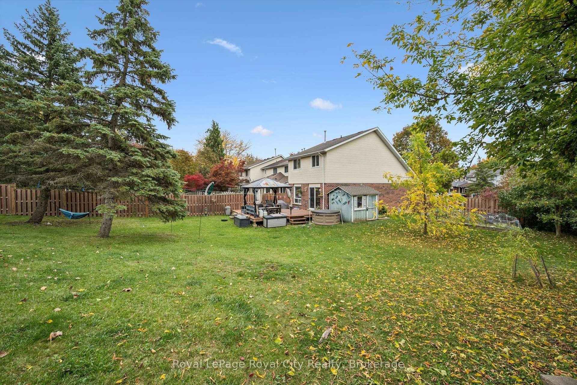 Photo 31 of 41 Grandridge Crescent, Guelph, Willow West/Sugarbush/West Acres — HOMEH