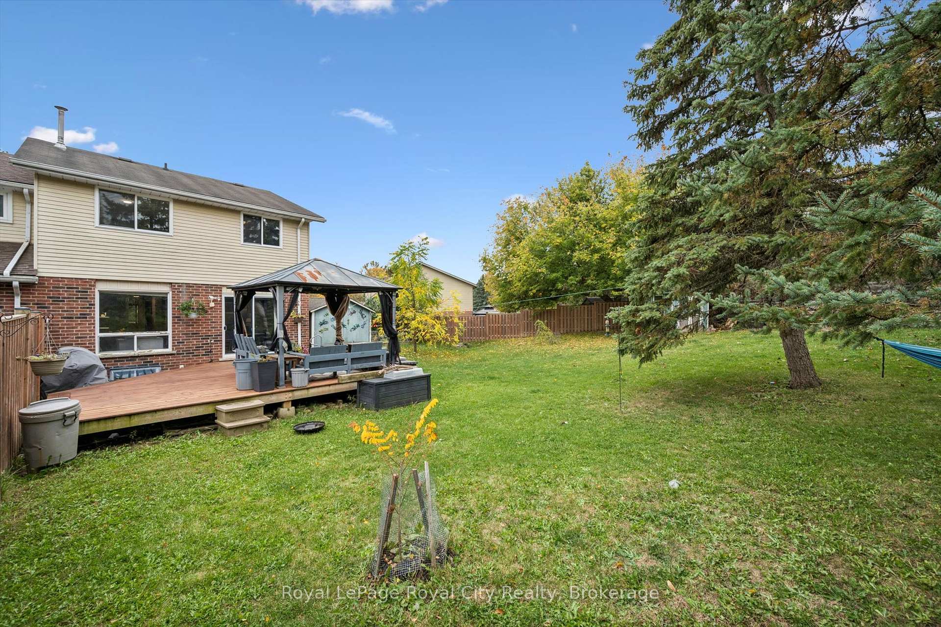 Photo 33 of 41 Grandridge Crescent, Guelph, Willow West/Sugarbush/West Acres — HOMEH