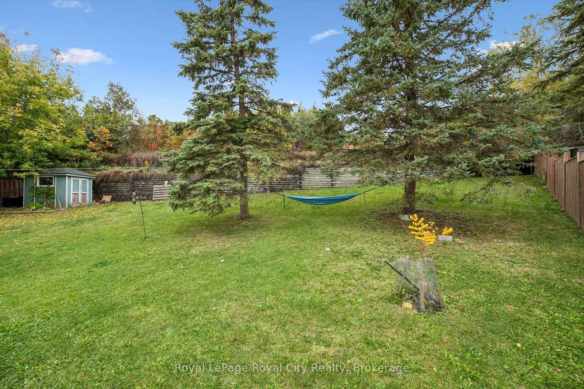 Photo 34 of 41 Grandridge Crescent, Guelph, Willow West/Sugarbush/West Acres — HOMEH