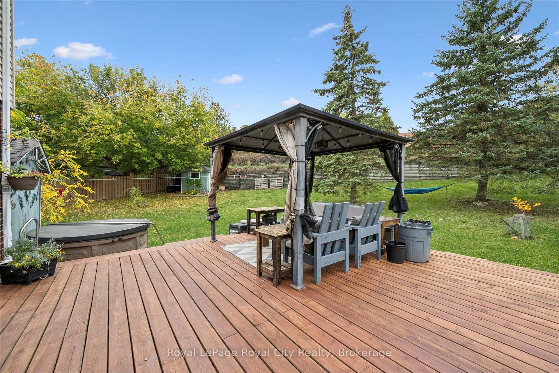 Photo 36 of 41 Grandridge Crescent, Guelph, Willow West/Sugarbush/West Acres — HOMEH